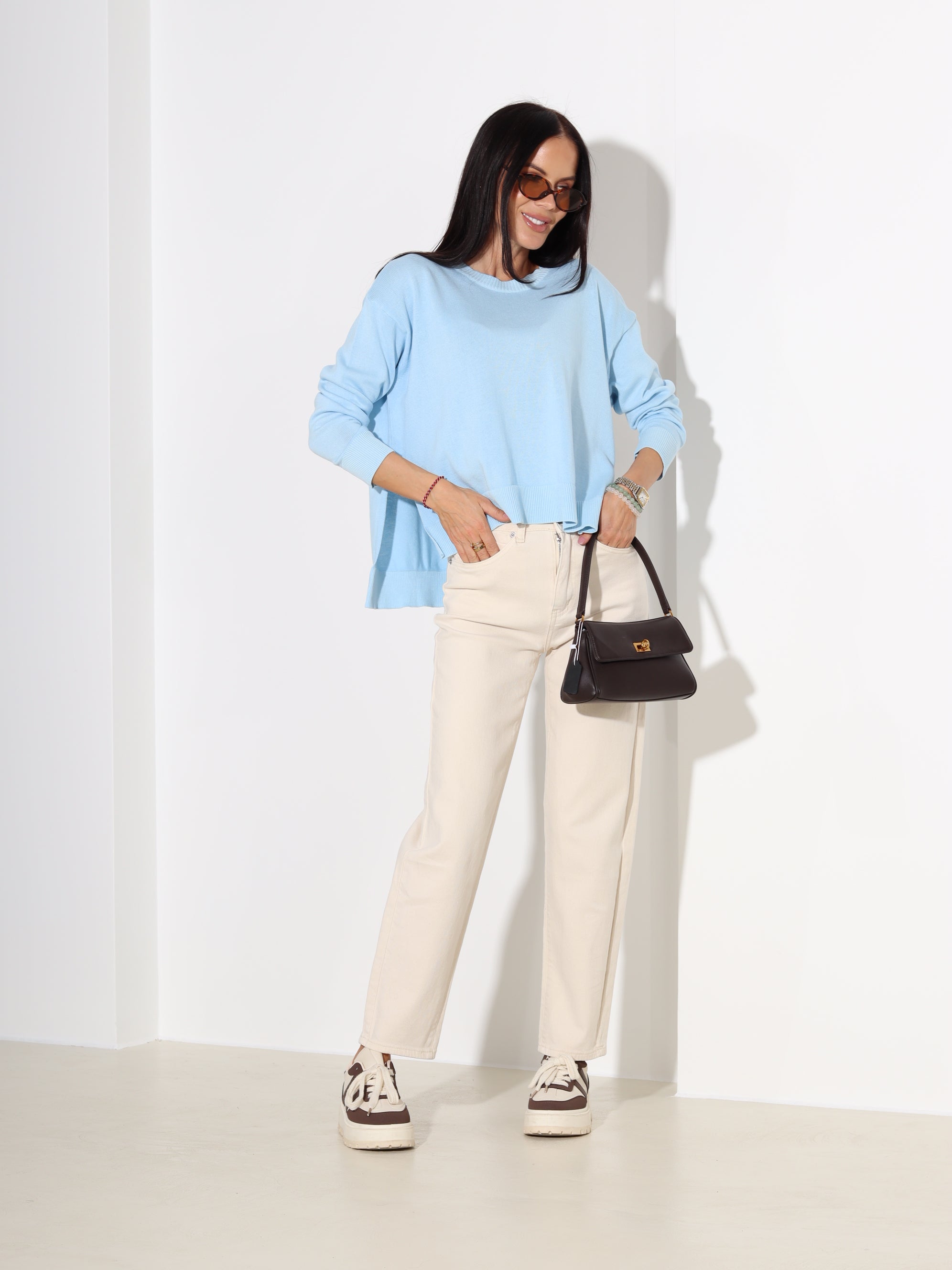 Zils adīts džemperis ar šķēlumiem sānos - 18197