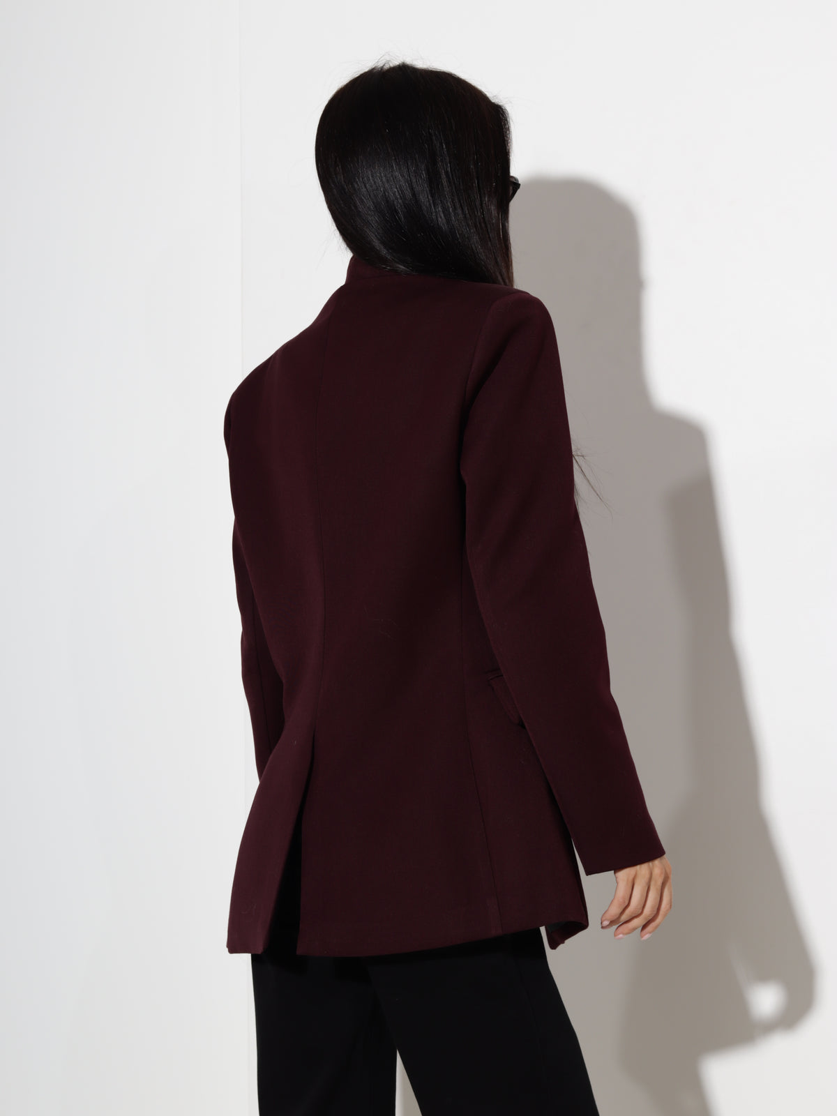Bordo toņa žakete ar 'Neck button' - 21064