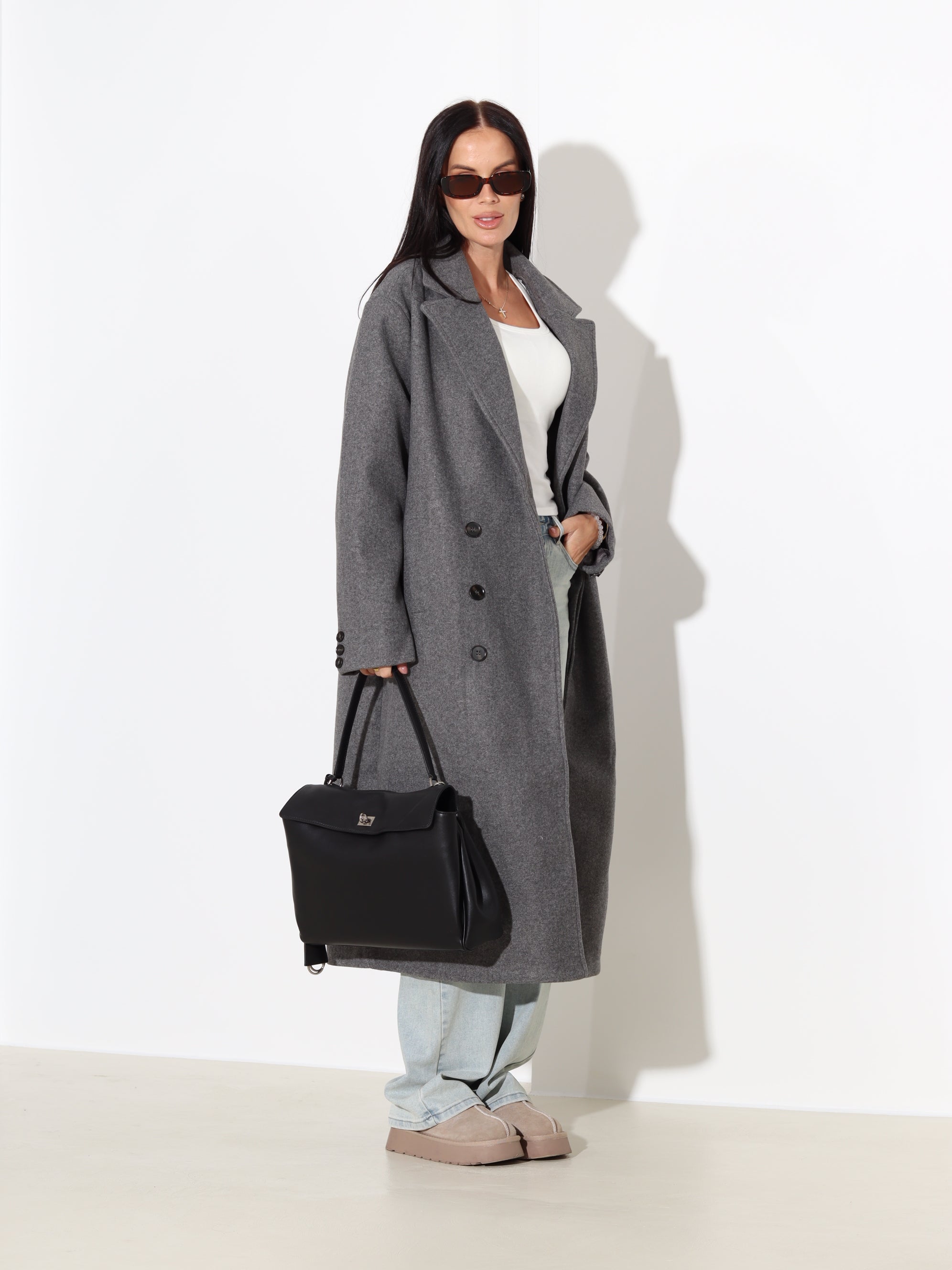 Pelēks, klasisks, taisnas piegrieznes mētelis ar vilnu sastāvā - 17977