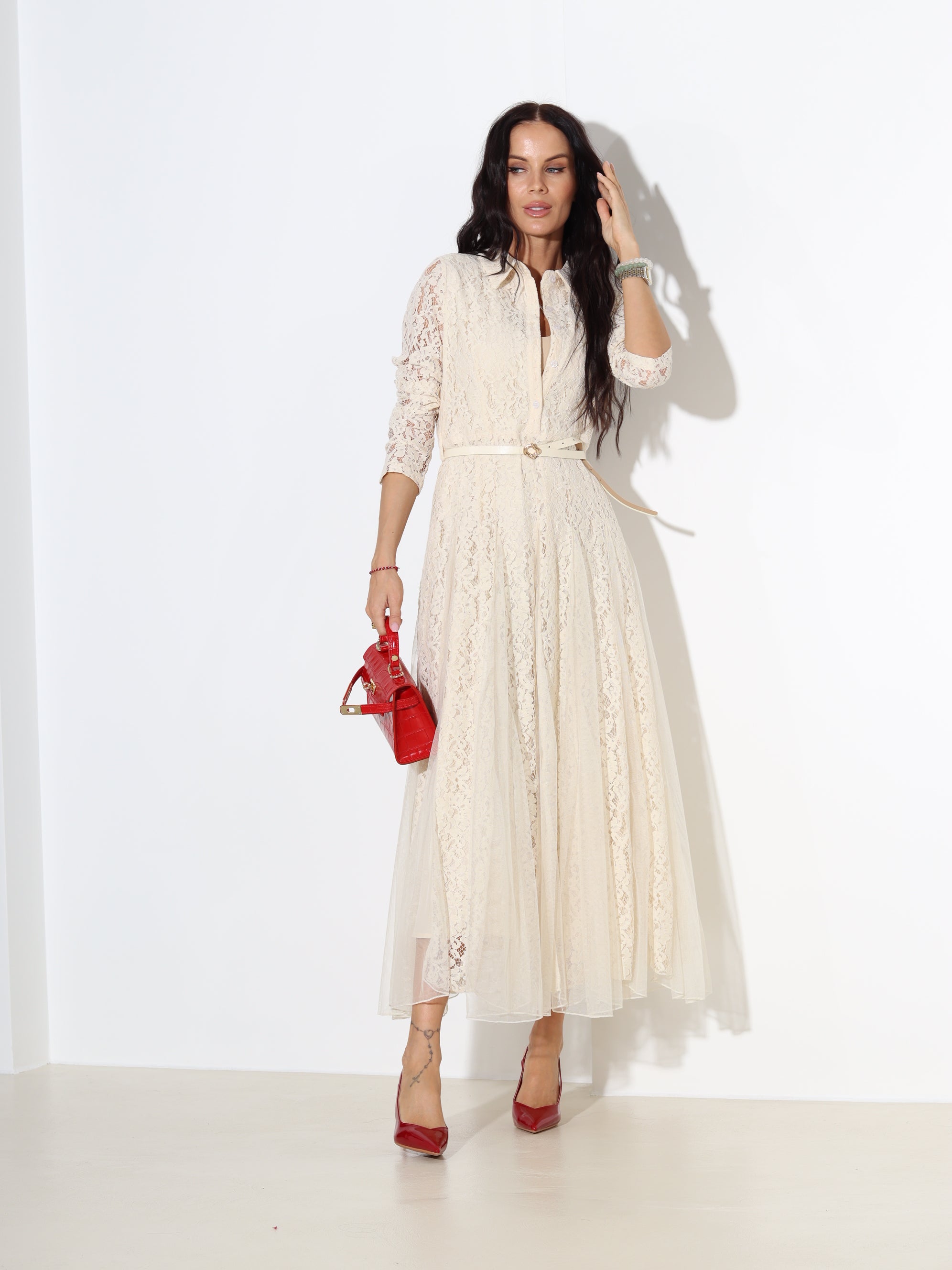 Bēša mežģīņu midi kleita ar tillu, 3/4 piedurkni un jostu - 18753