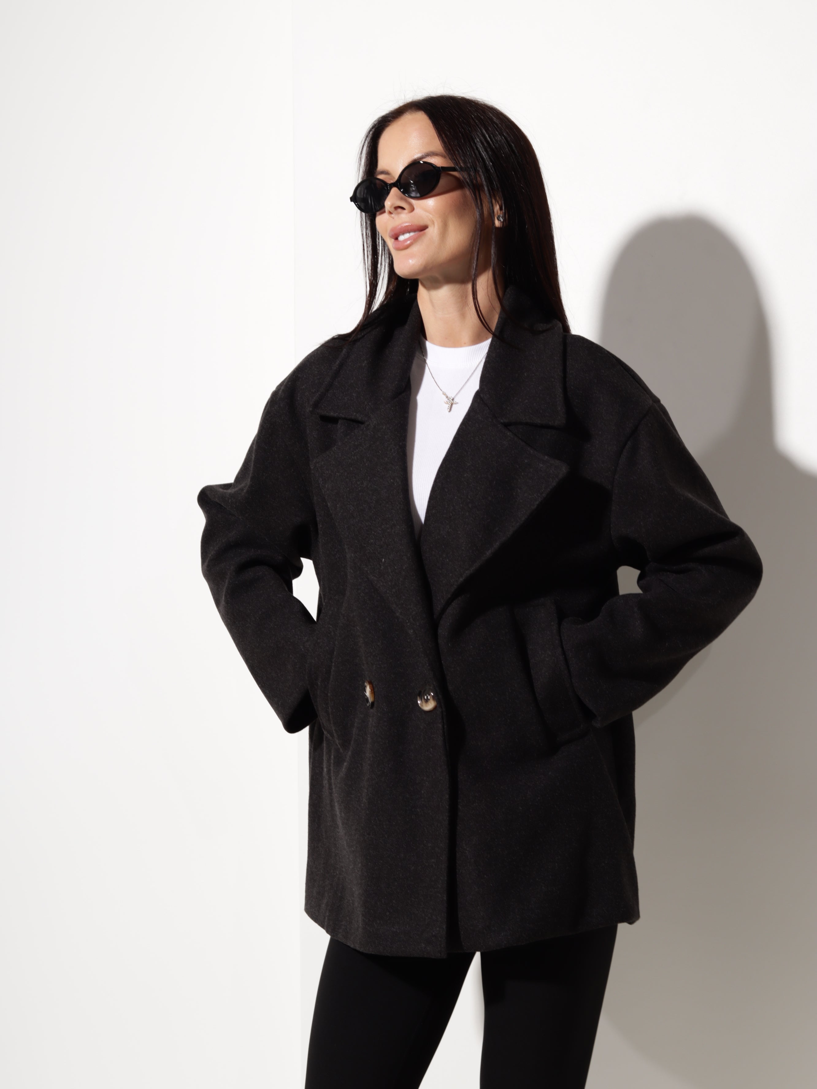 Melna mēteļauduma jaka, īsa oversize - 20798