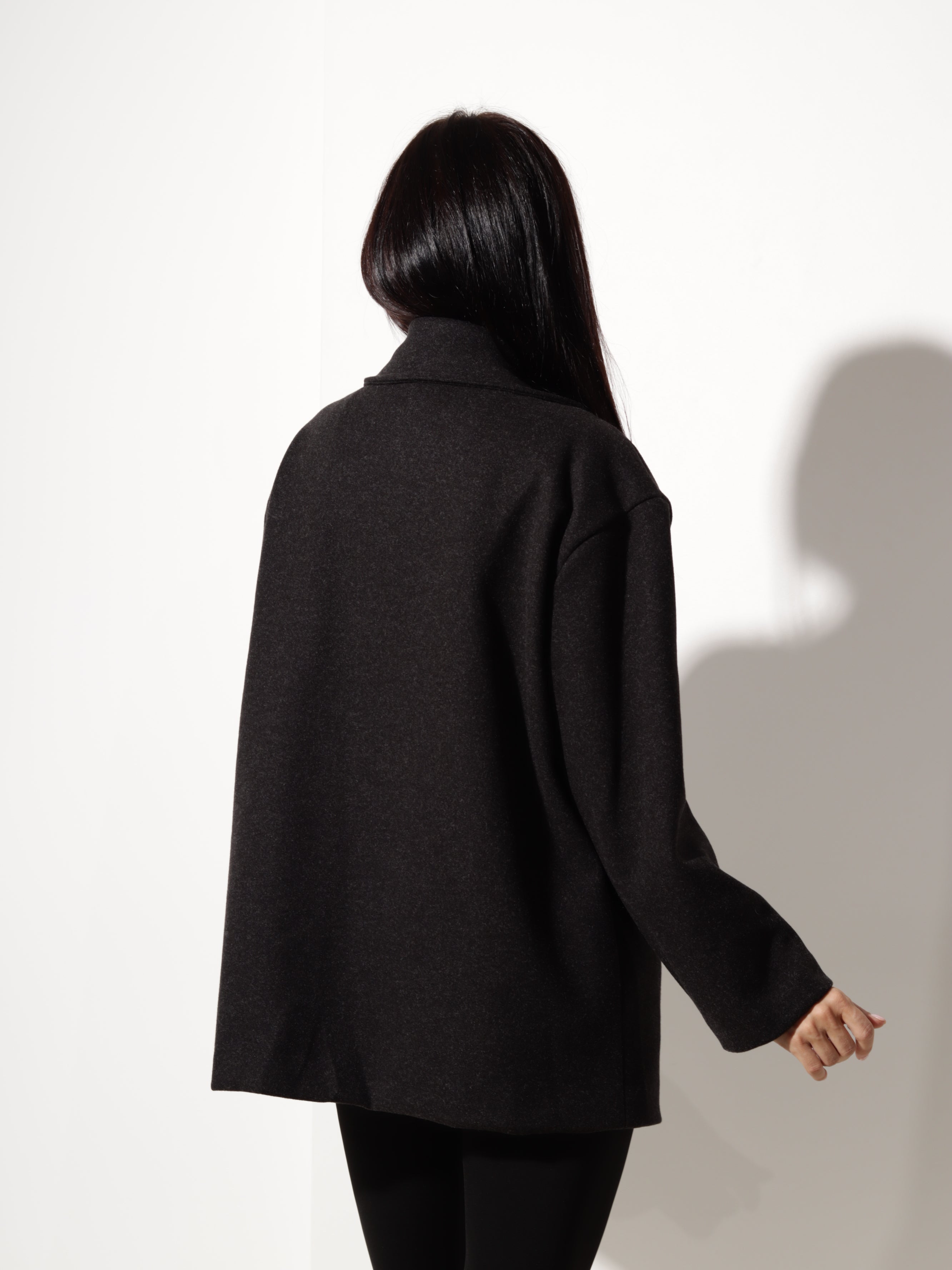 Melna mēteļauduma jaka, īsa oversize - 20798
