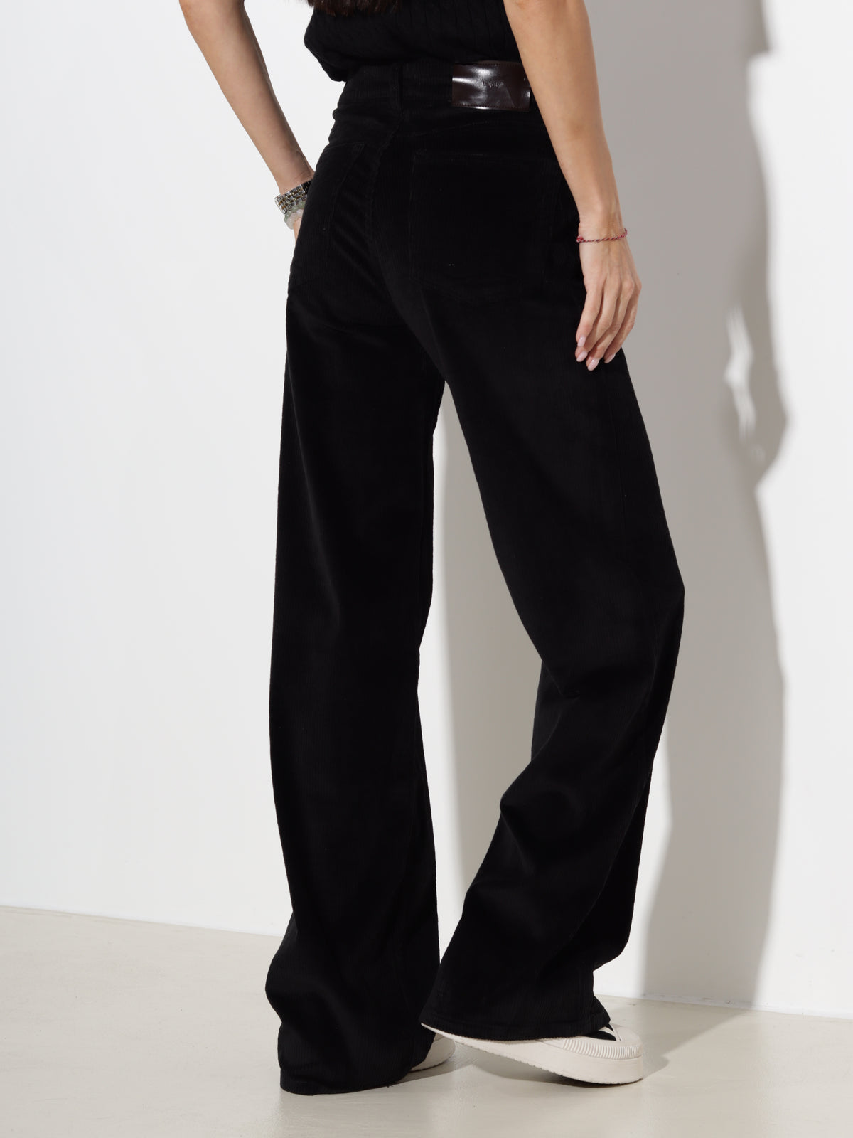 Melnas velveta bikses- 21138