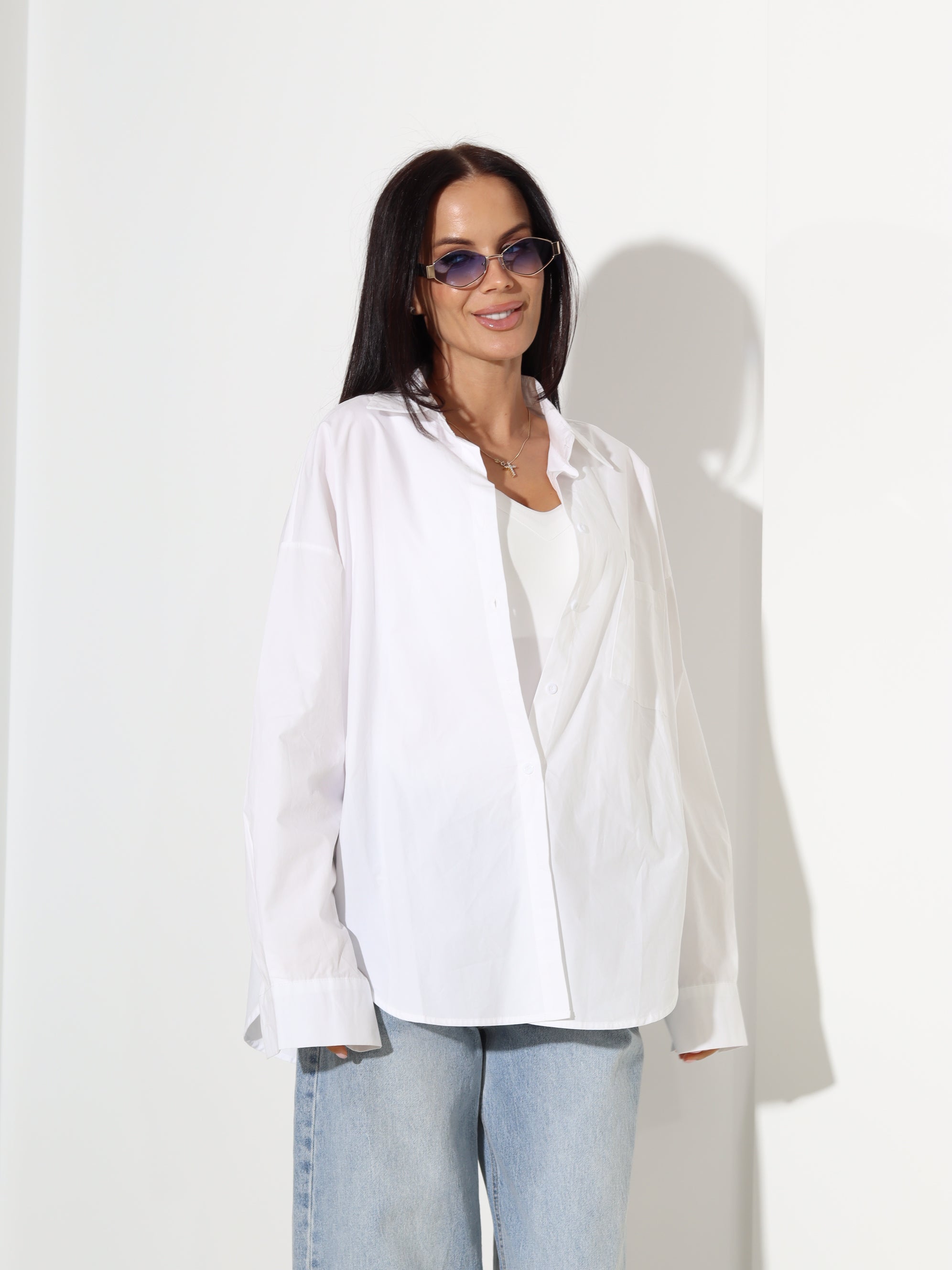 Baltas kokvilnas krekls, brīvā piegrieznē - 18798