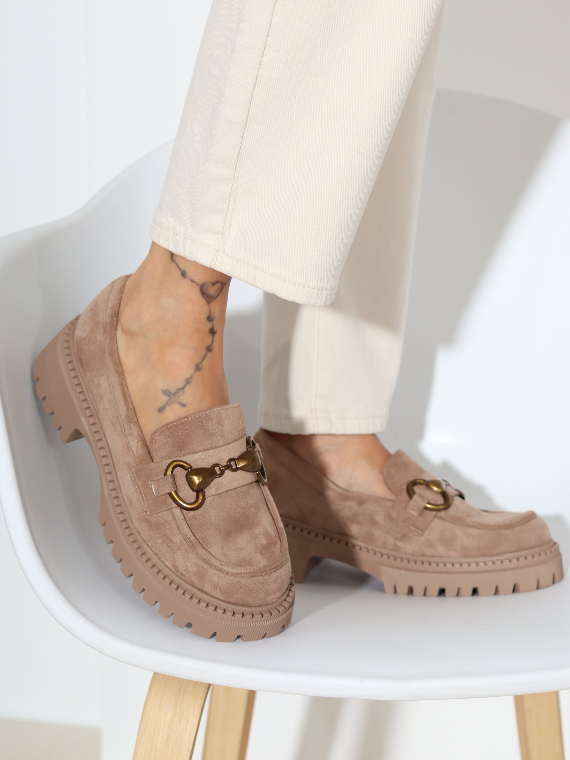 G.brūnas, zemas slēgtas kurpes/ loferi - 18270