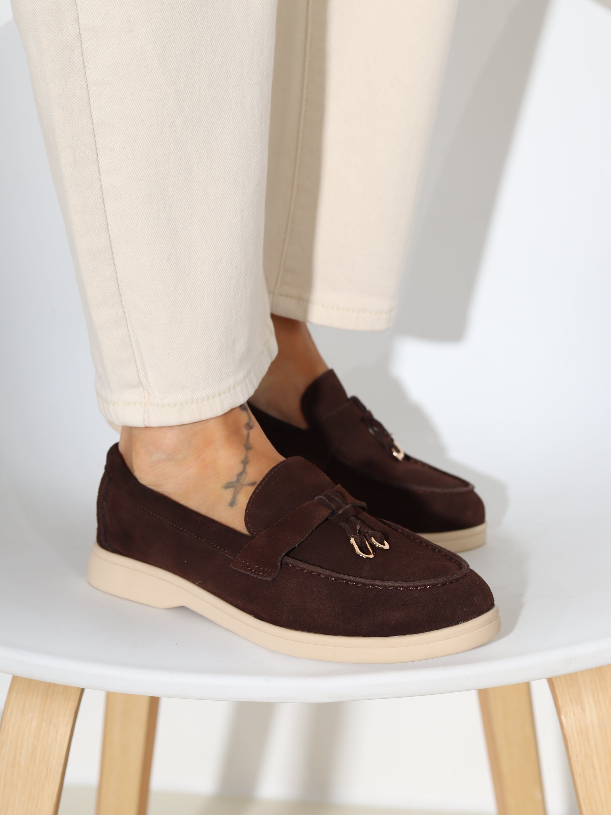 Šoko brūnas, zemas, d/ā slēgtas kurpes – 18266