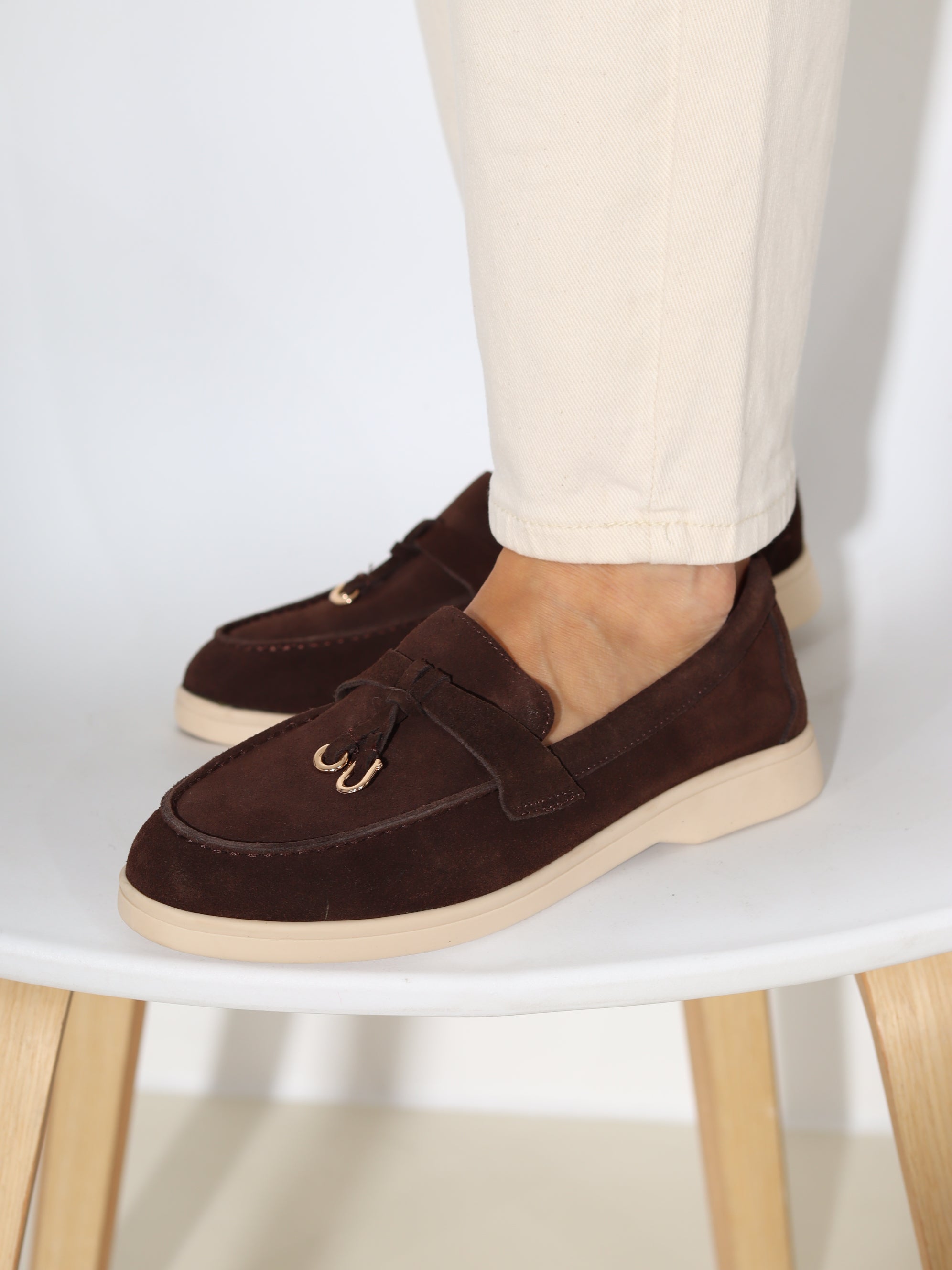 Šoko brūnas, zemas, d/ā slēgtas kurpes – 18266