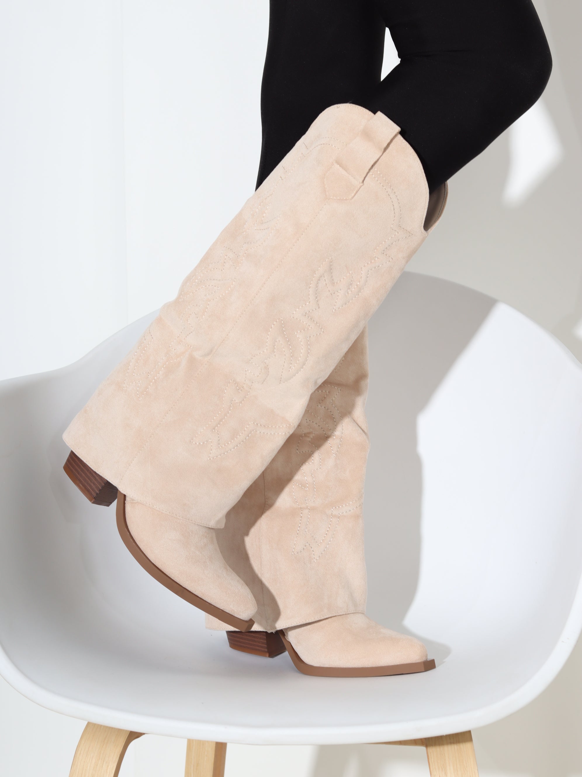 Bēši, gari m/zamša kovboja tipa zābaki - 18269