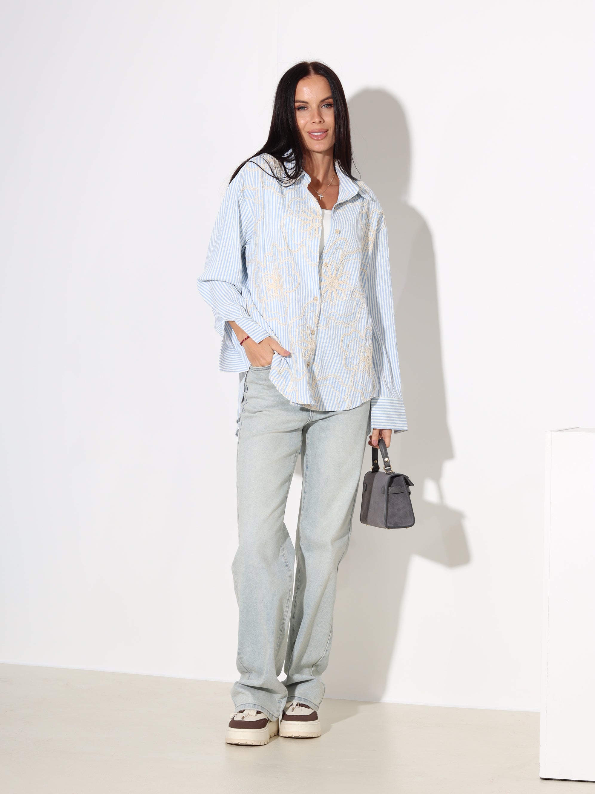 Zils, strīpains krekls ar izšuvumu - 18031. a