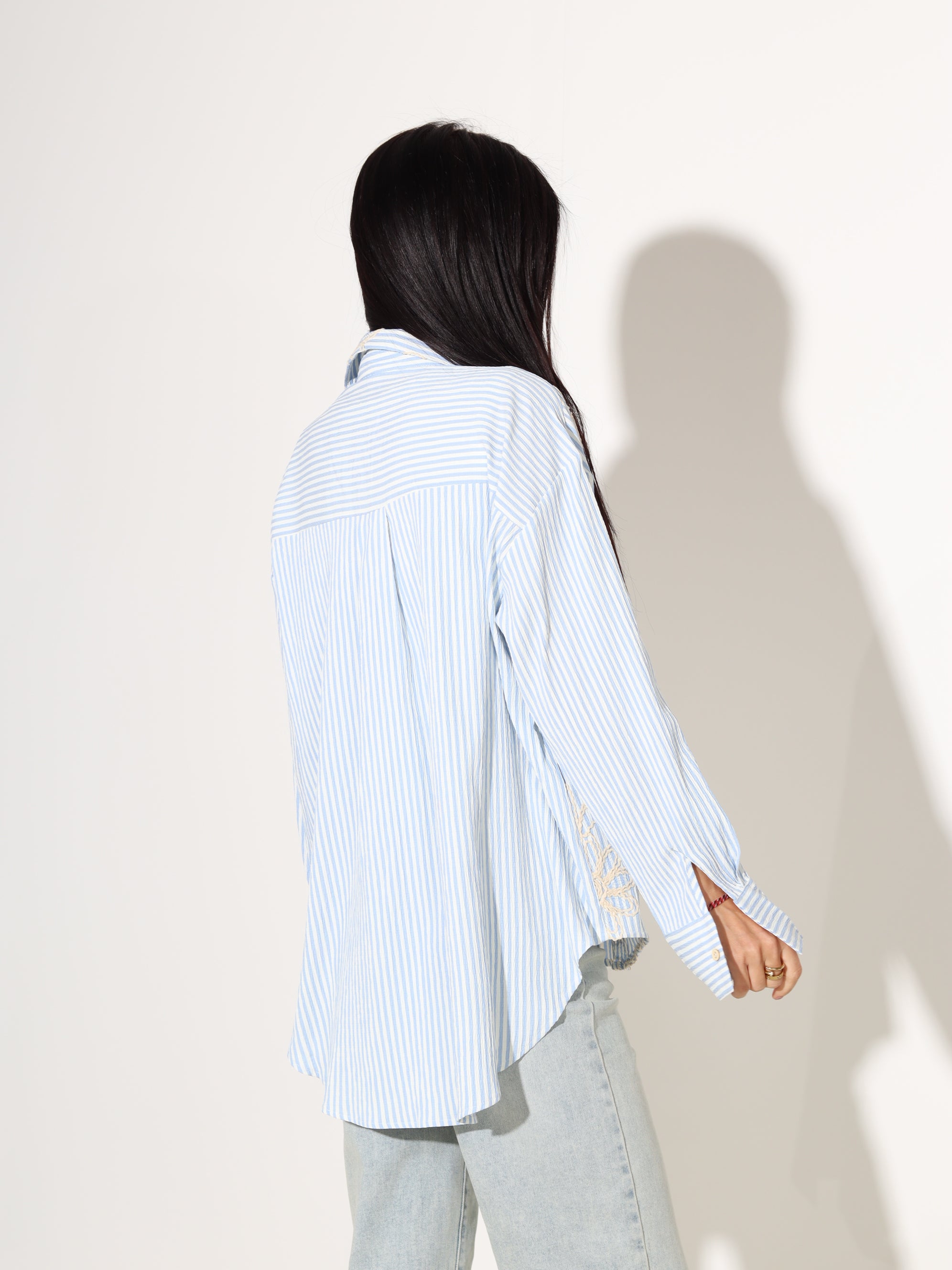 Zils, strīpains krekls ar izšuvumu - 18031. a