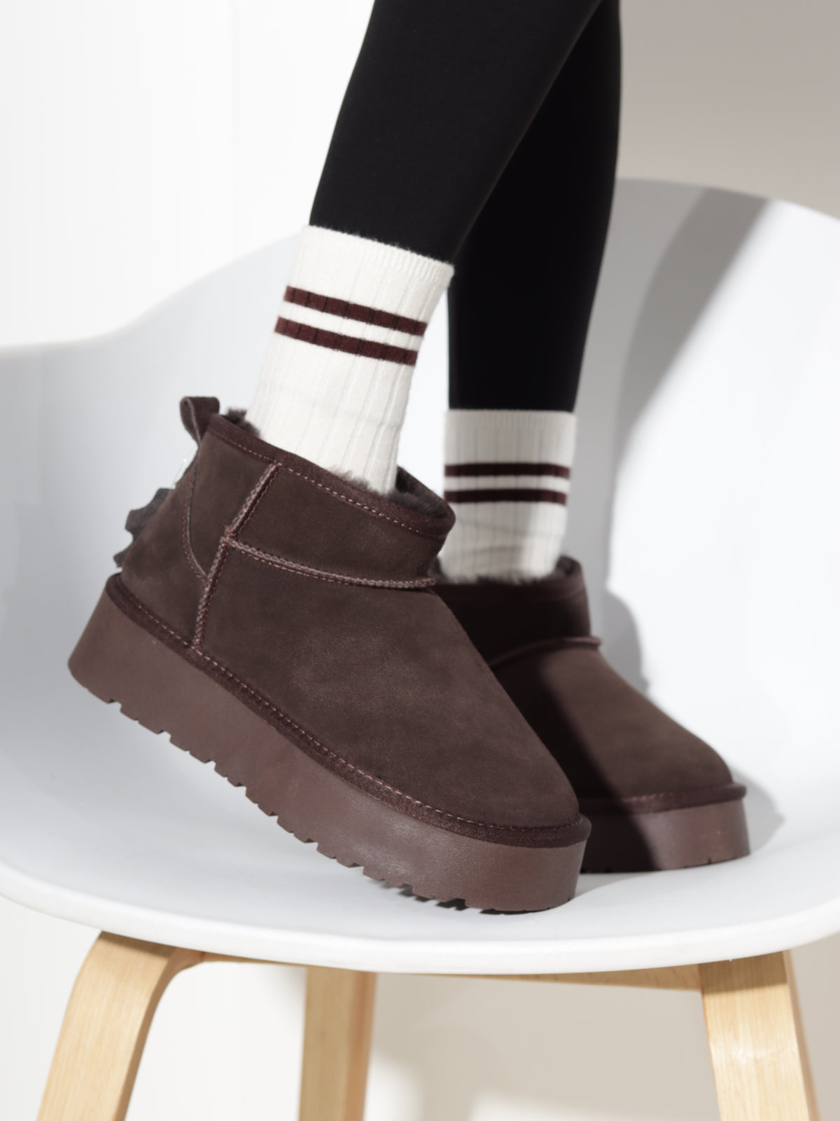 T.brūni, d/zamšādas 'UGG' tipa zābaki  - 21200