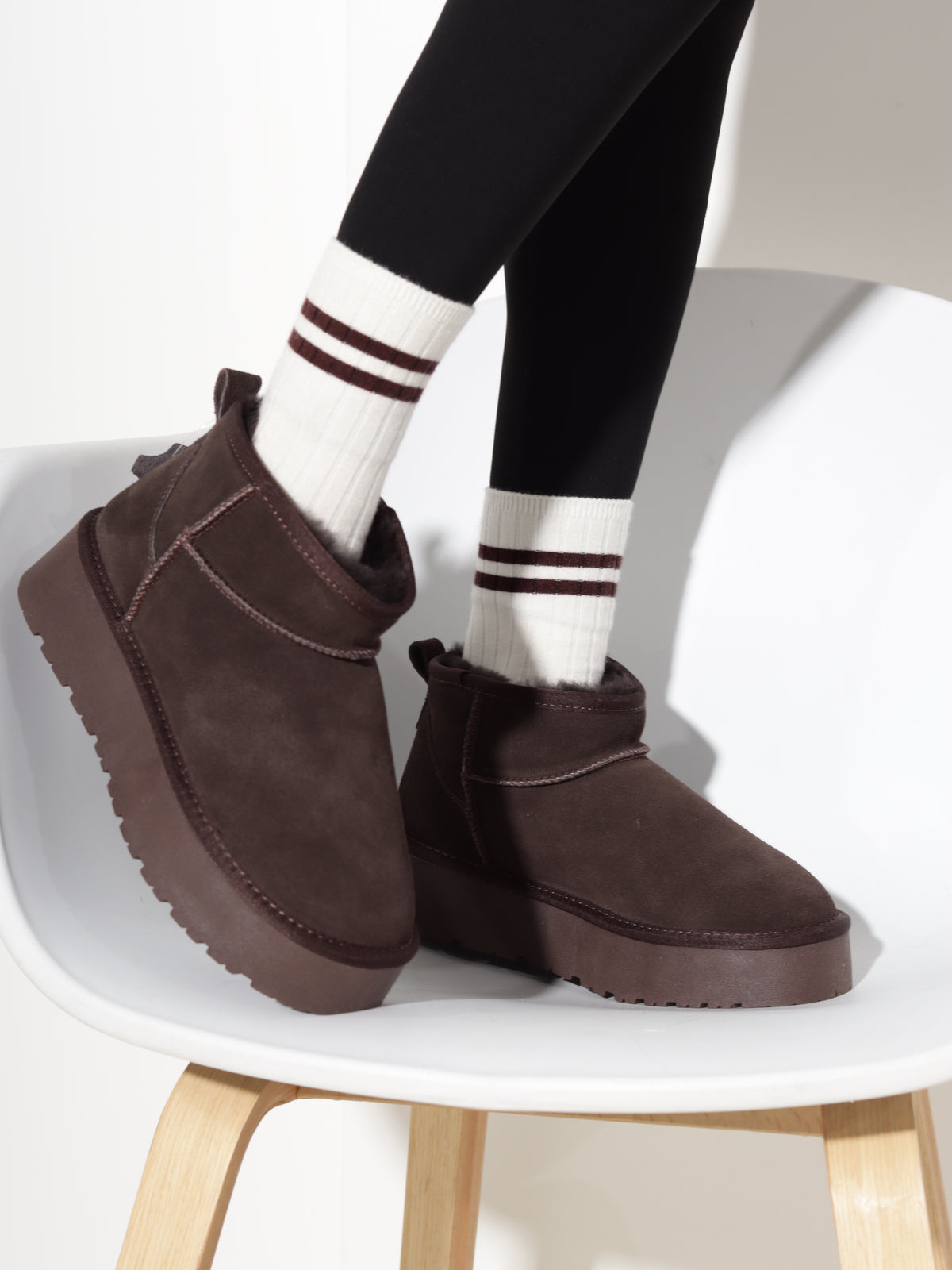 T.brūni, d/zamšādas 'UGG' tipa zābaki  - 21200