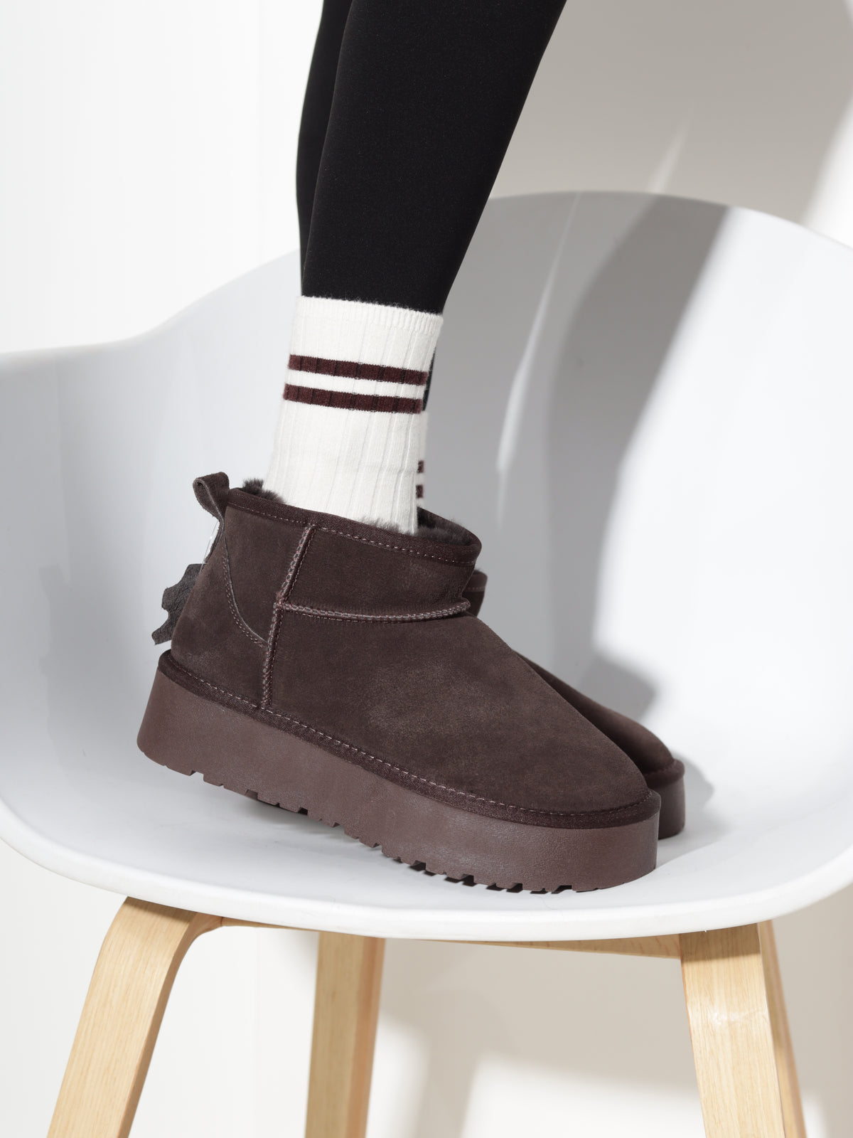 T.brūni, d/zamšādas 'UGG' tipa zābaki  - 21200