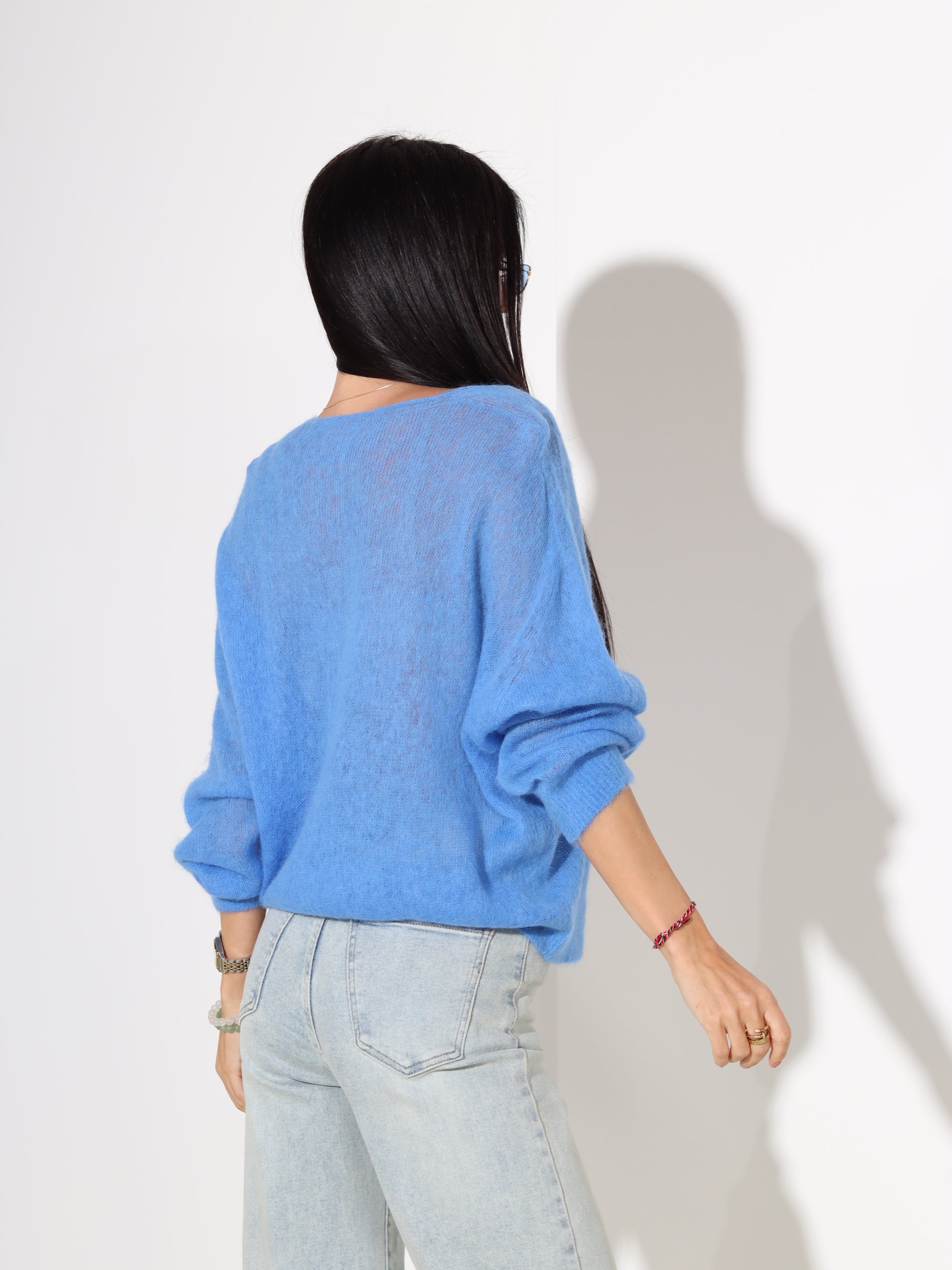 Zils, plāns alpakas/vilnas džemperis ar "V" veida dekoltē - 18057