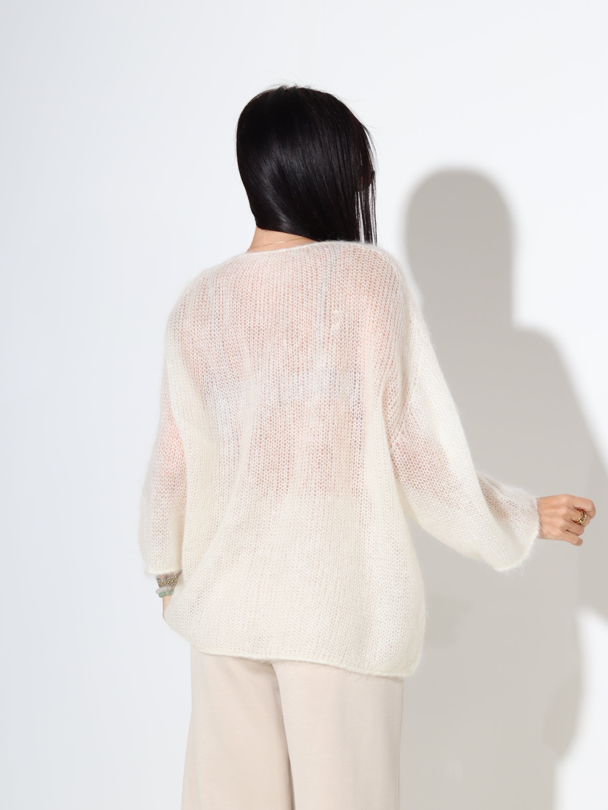 Balts mohēras džemperis ar 3/4 piedurkni - 18045