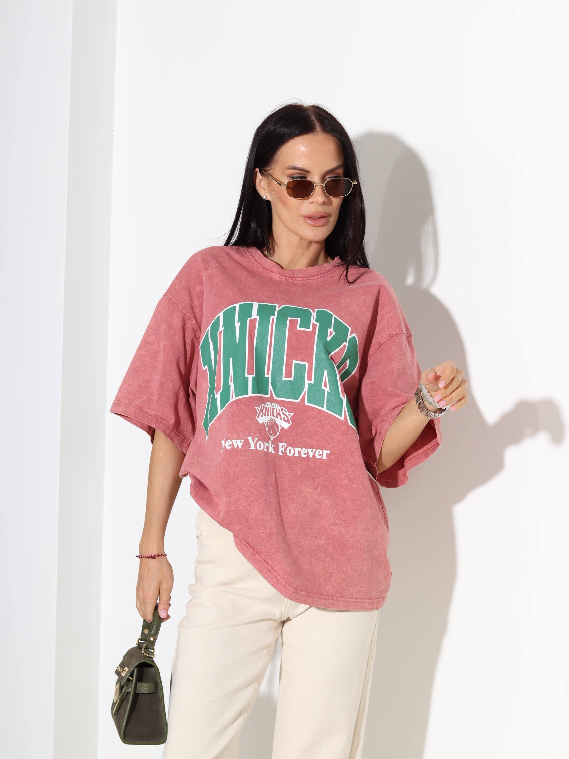 Blāvi sarkans tops ar īsām piedurknēm 'Knicks' – 18315