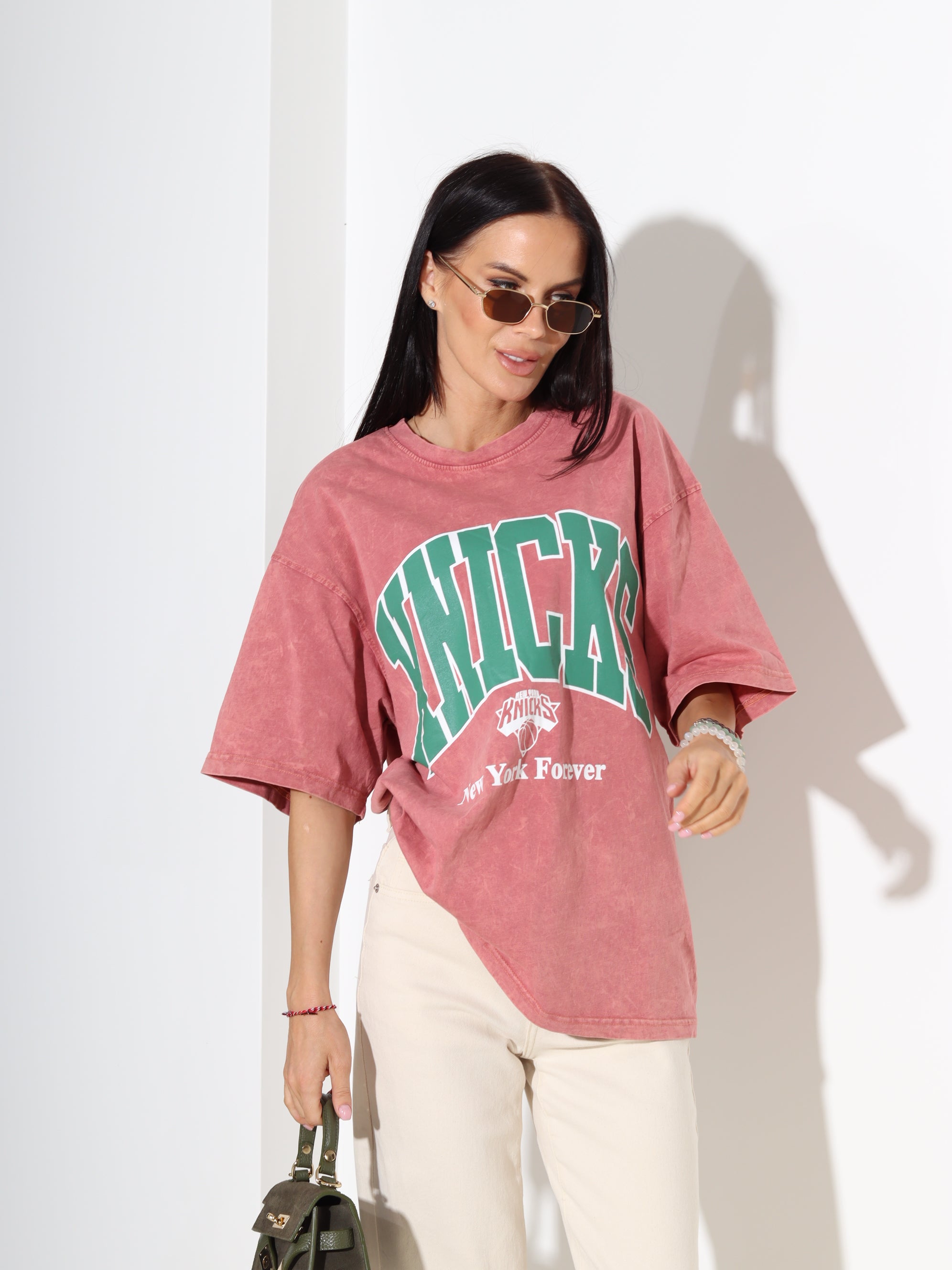 Blāvi sarkans tops ar īsām piedurknēm 'Knicks' – 18315