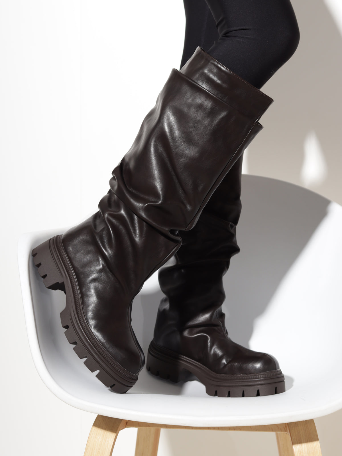 Brūni zābaki "Slouchy Fold-Over"- 20952
