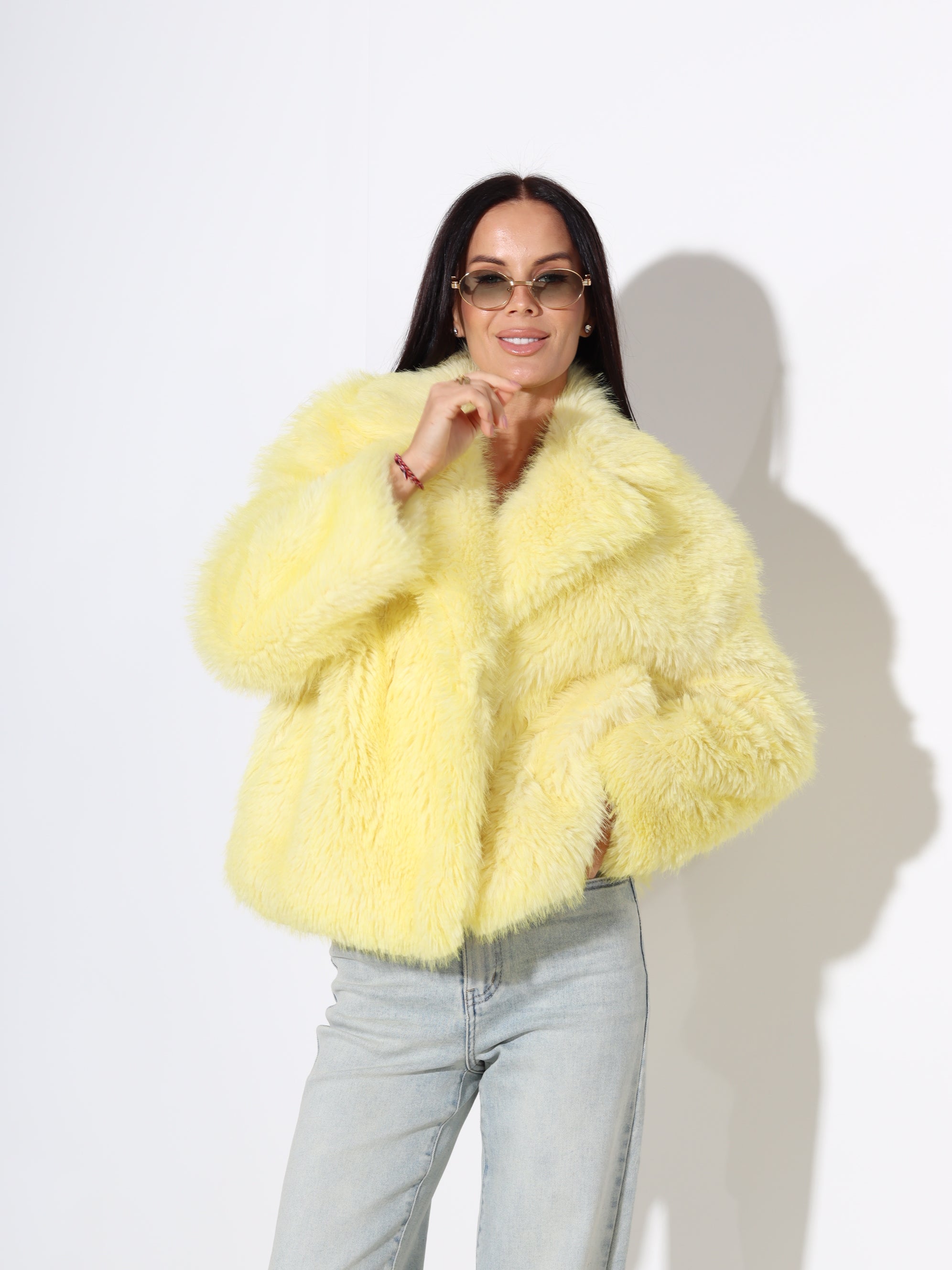 Dzeltenā krāsā īss kažoks - 18083