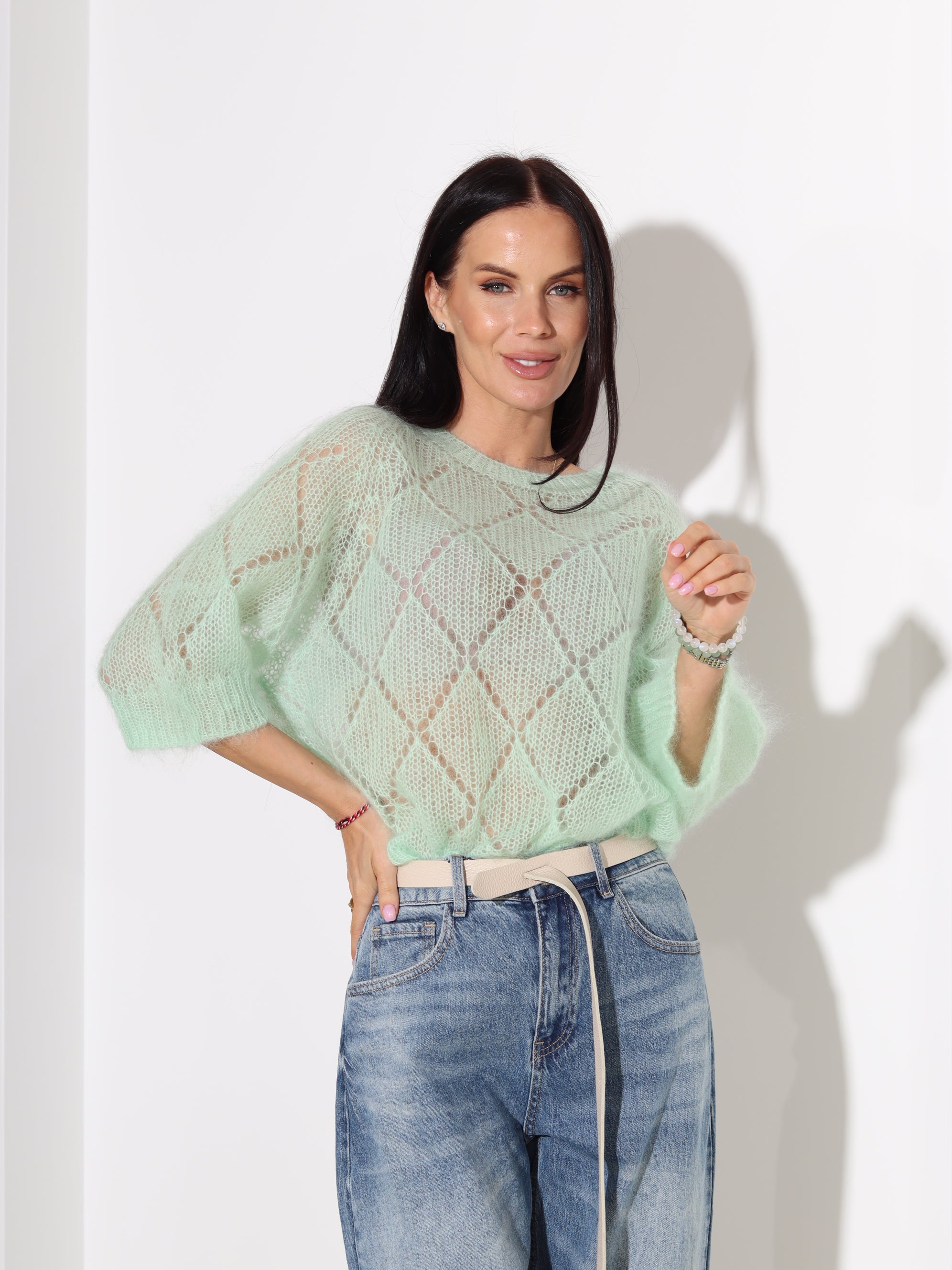 Zaļš, perforēts mohēras džemperis ar īsu piedurkni- 18319