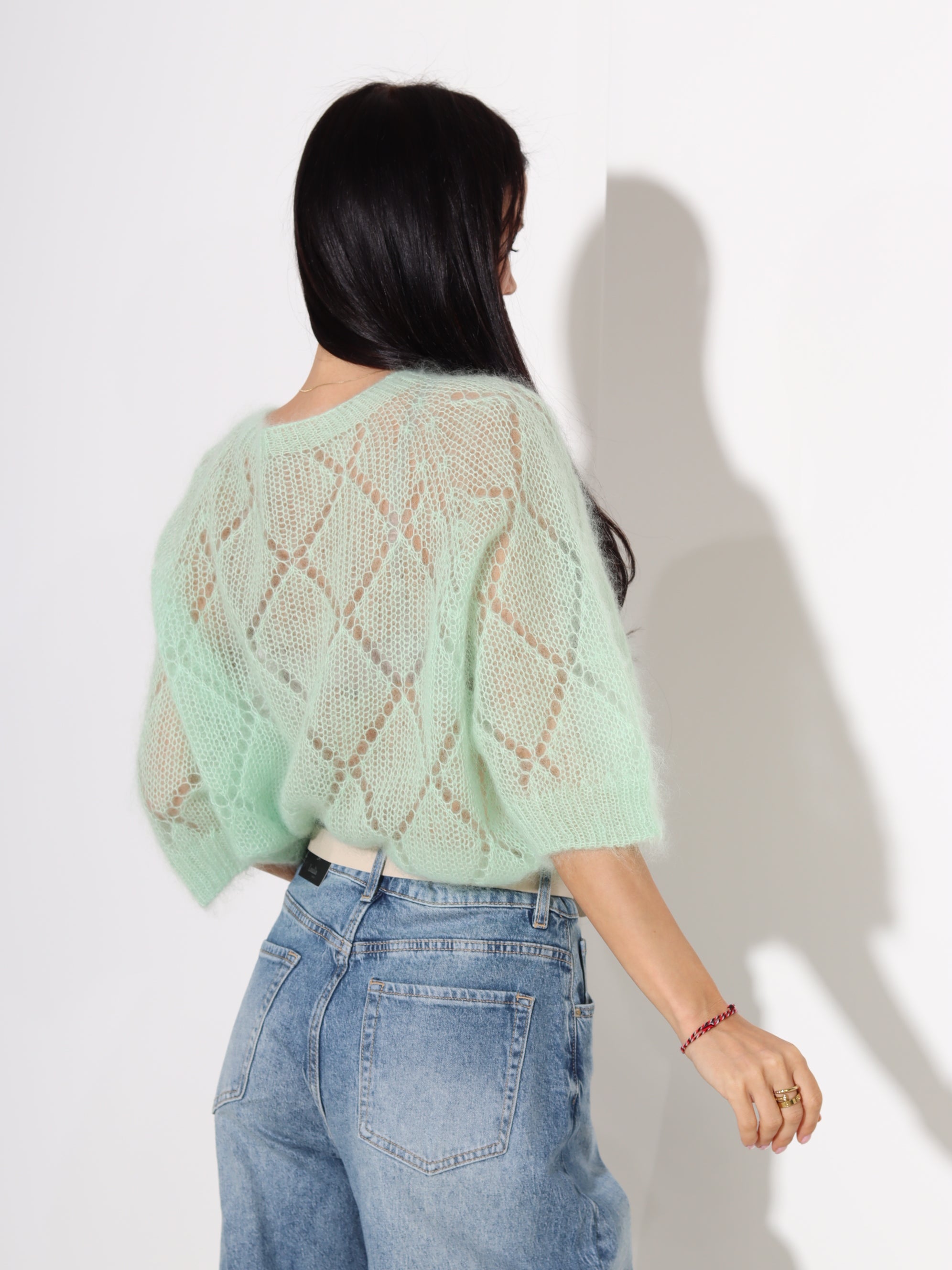 Zaļš, perforēts mohēras džemperis ar īsu piedurkni- 18319