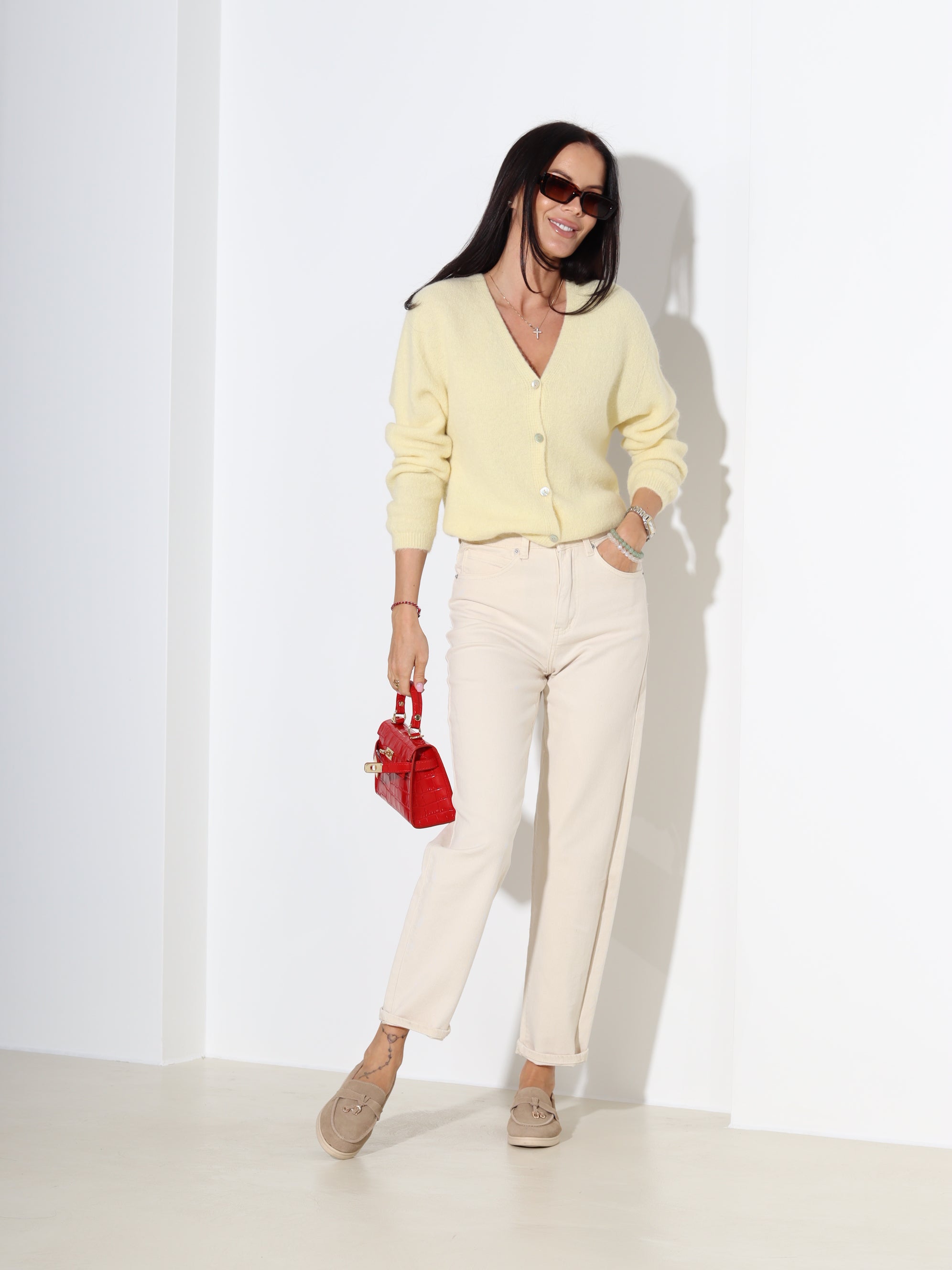 Dzeltens alpakas jaka ar "V" veida dekoltē - 18328