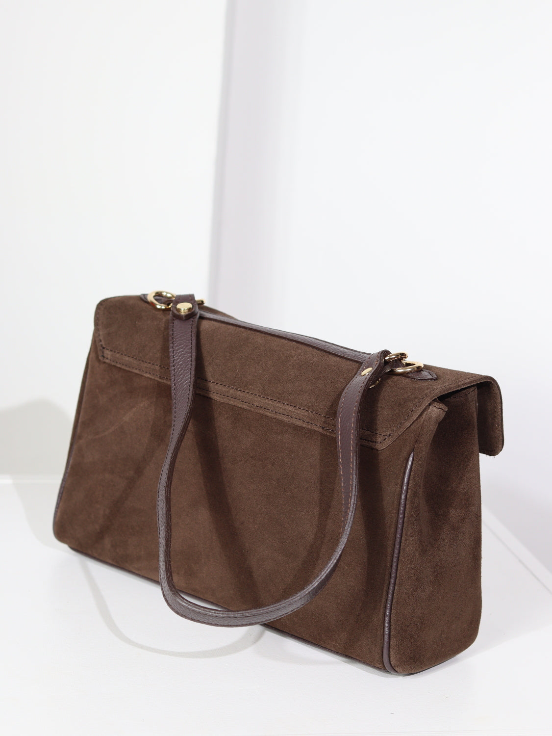 Tumši brūna, zamšādas, taisnstūra formas soma - 15063