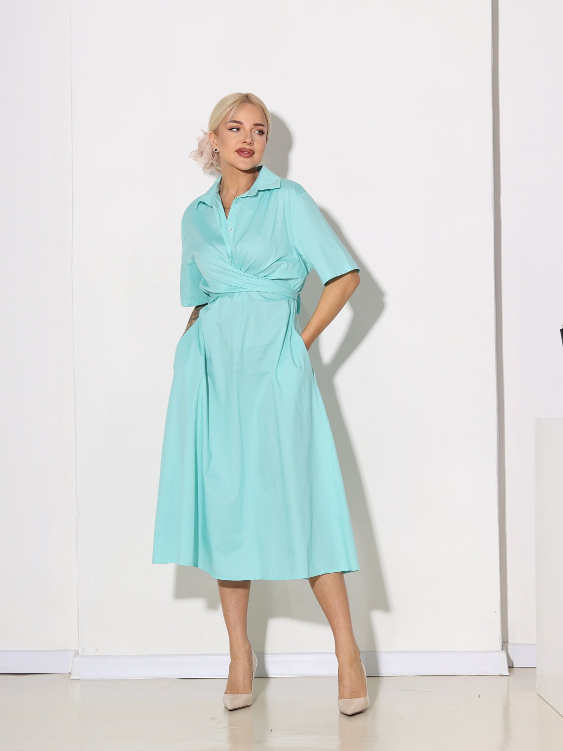 Zilganzaļa,  midi, krusteniski sasienama kleita - 15086