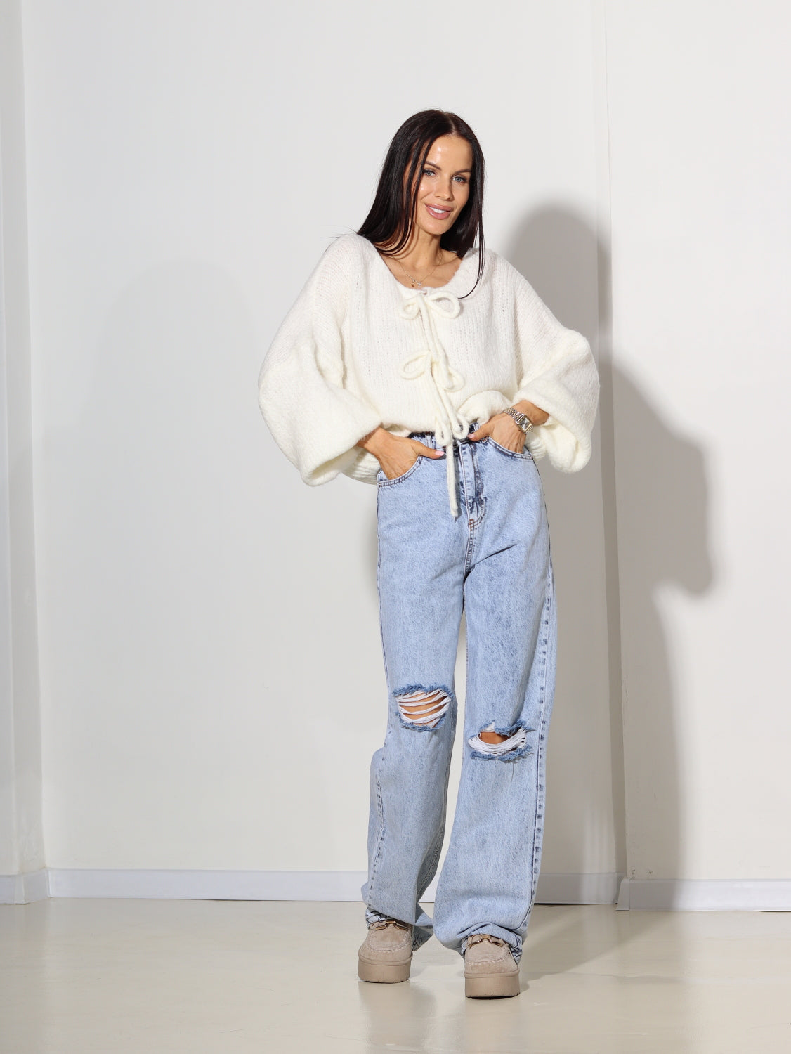 Balta, sienama adīta jaka - 14032