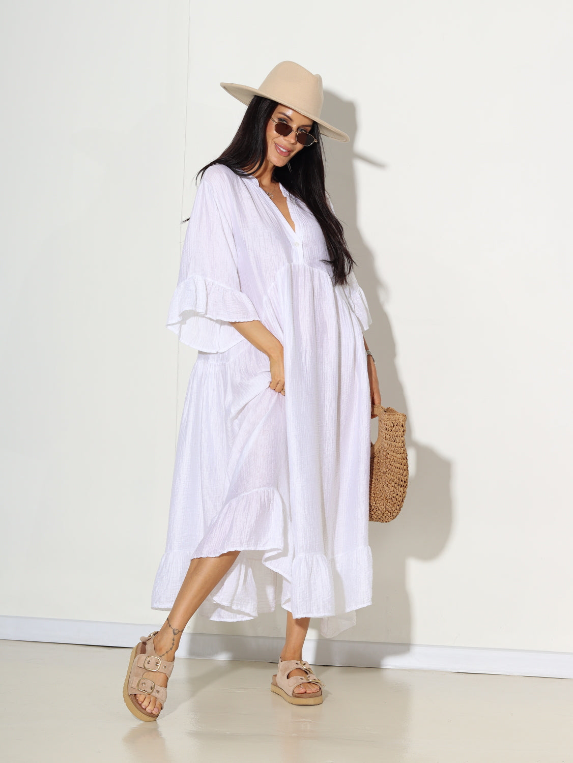 Balta, midi, oversize kleita ar volāniem - 15115