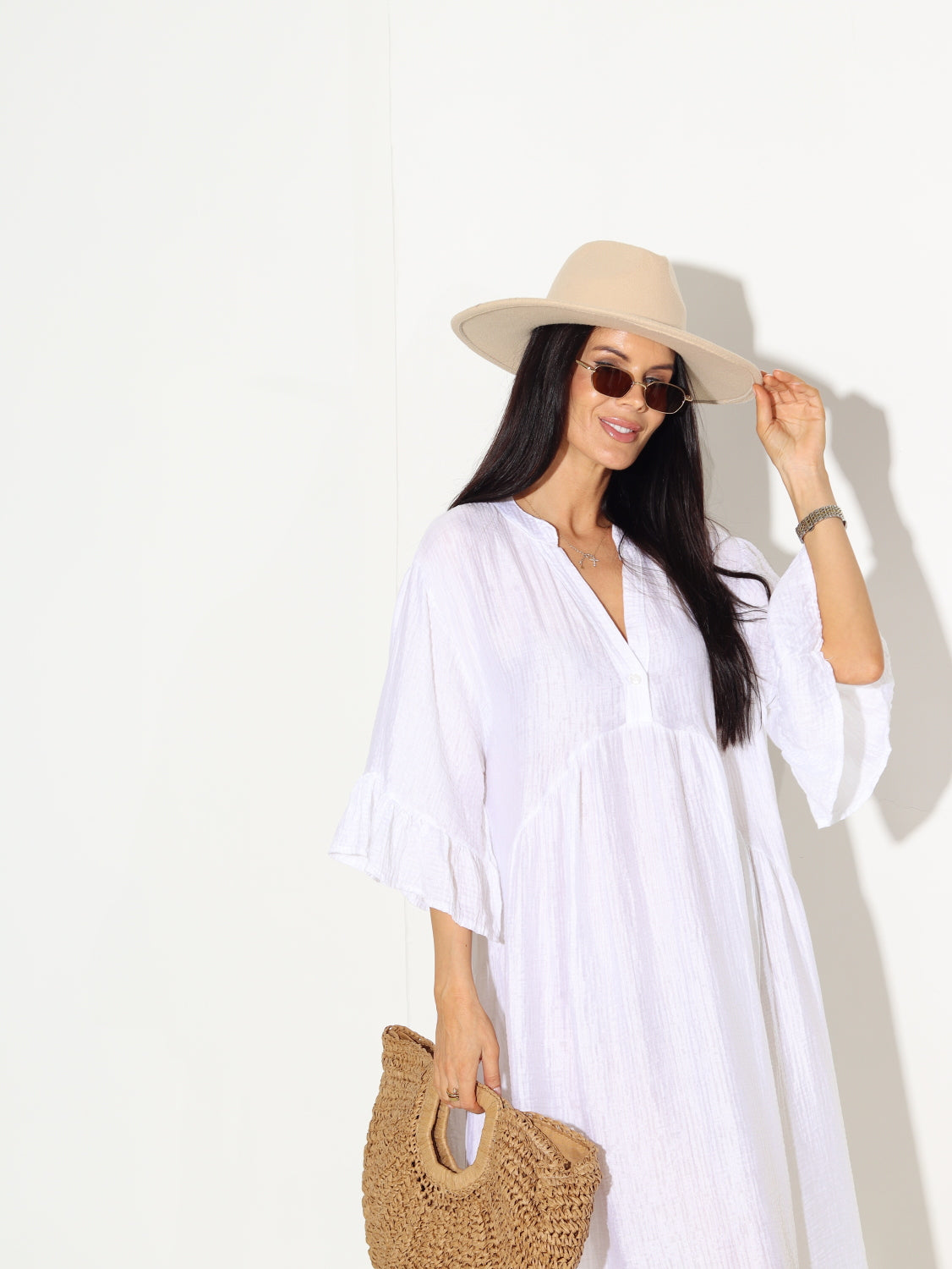 Balta, midi, oversize kleita ar volāniem - 15115