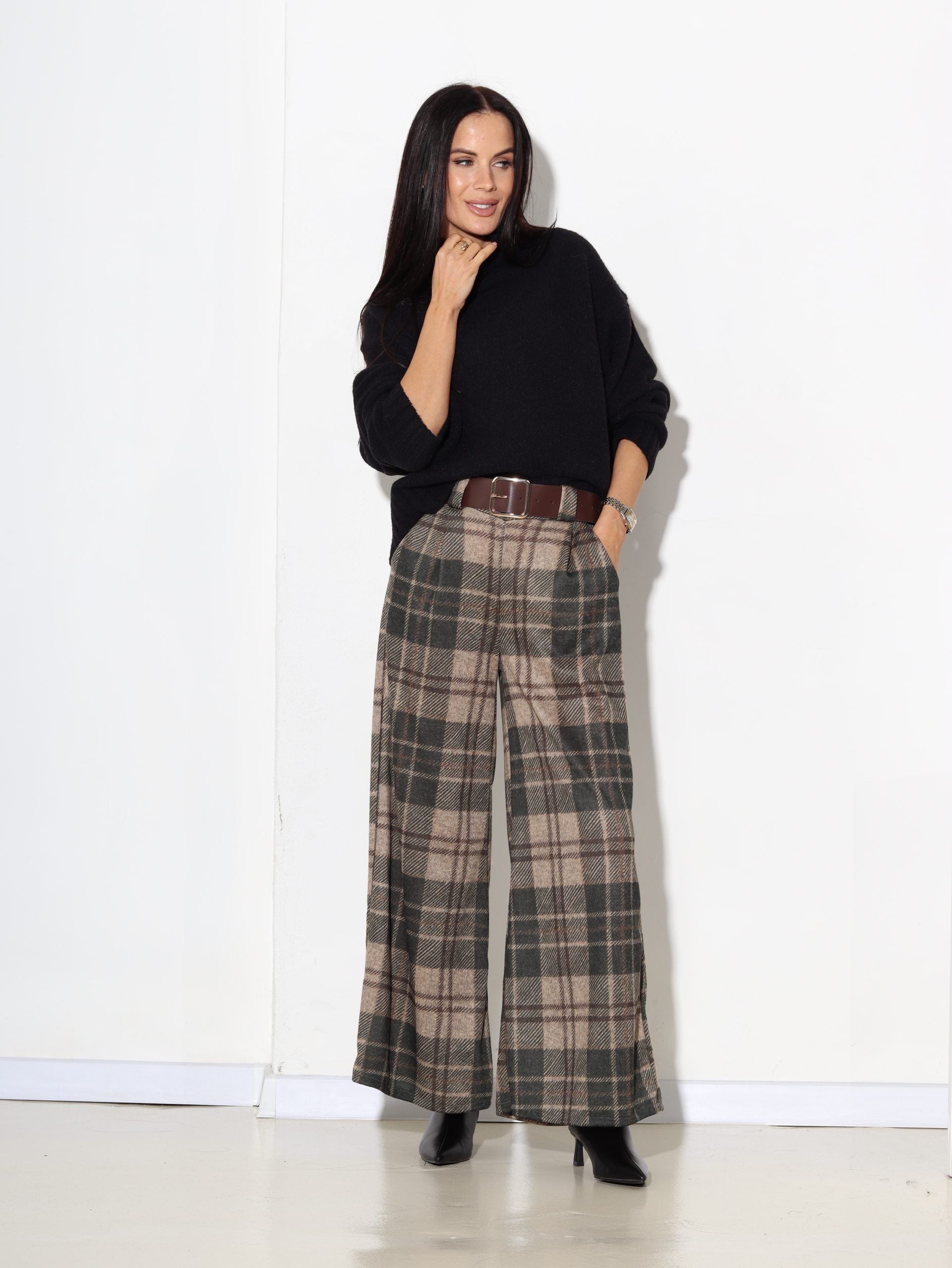 Zaļas rūtainas bikses ar jostiņu - 17118