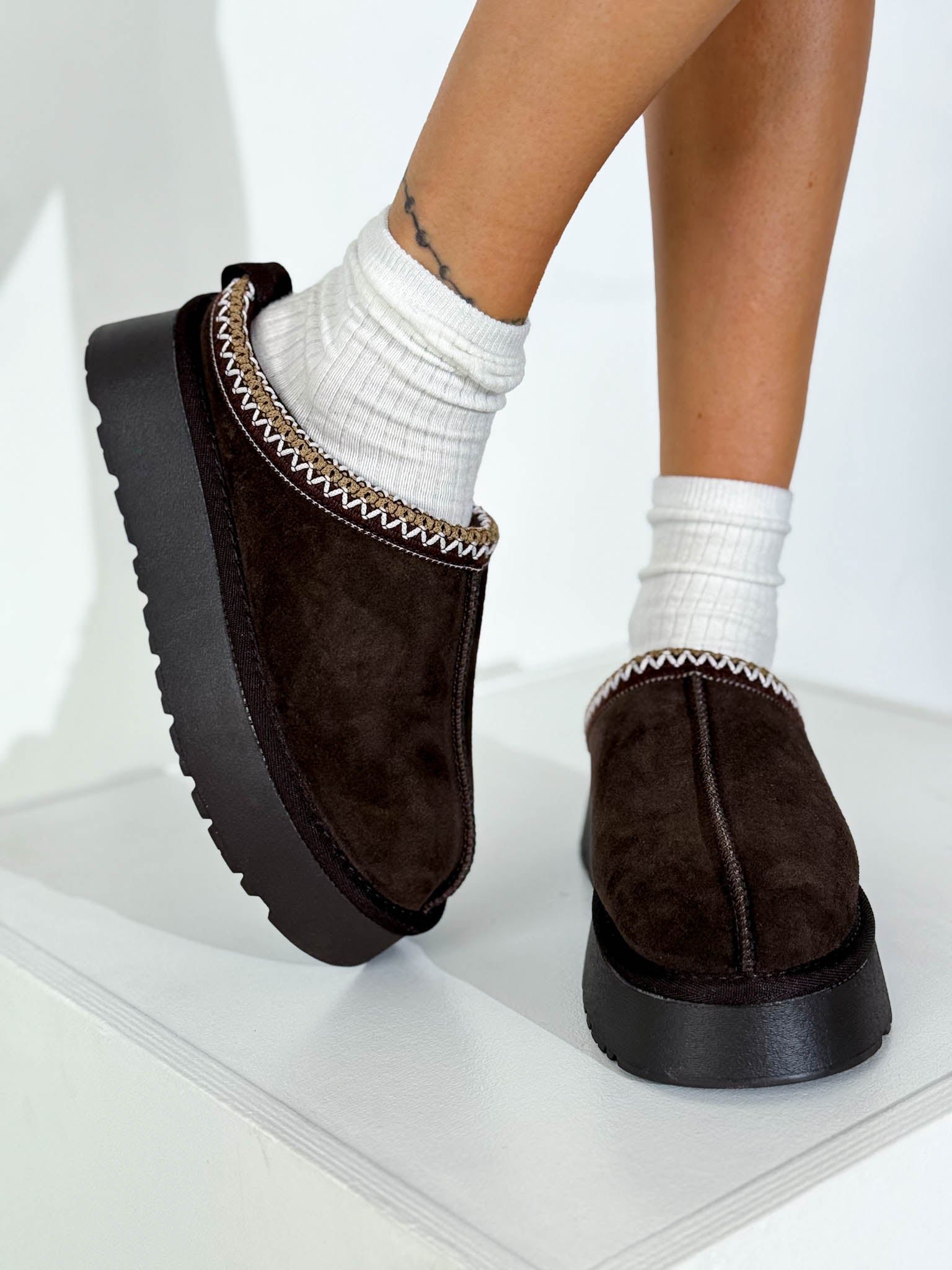 T.brūni ar vaļēju papēdi, d/zā  ,UGG' tipa apavi - 16052