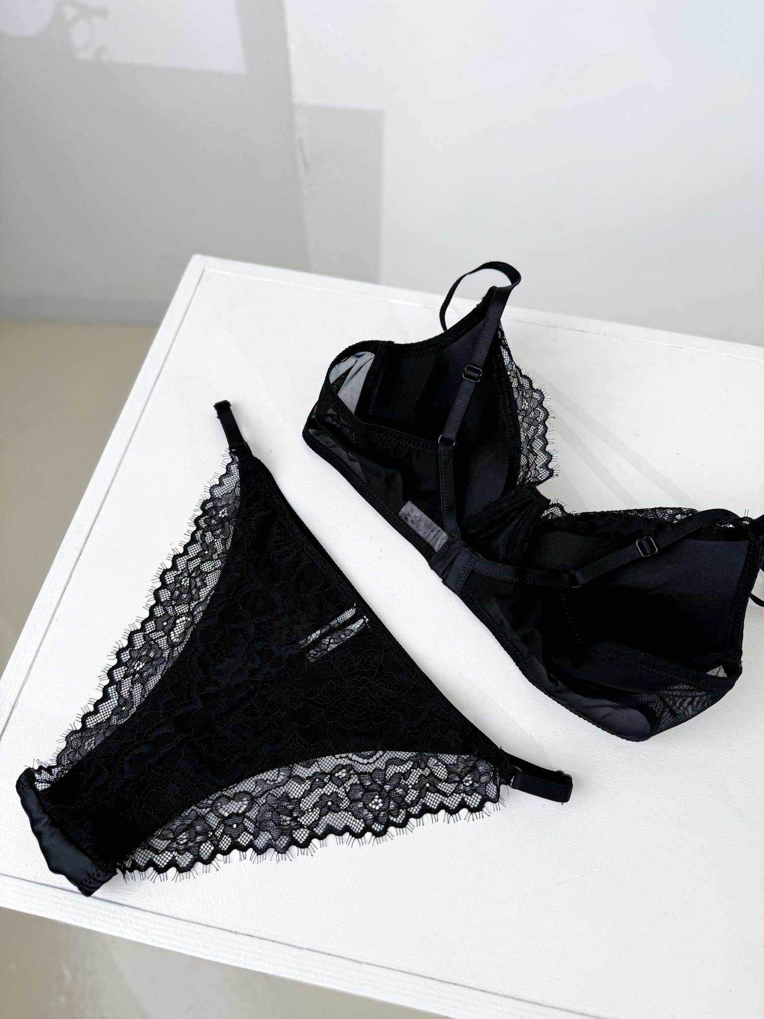 Melns, zīdīga auduma, 2daļīgs veļas komplekts - 16105