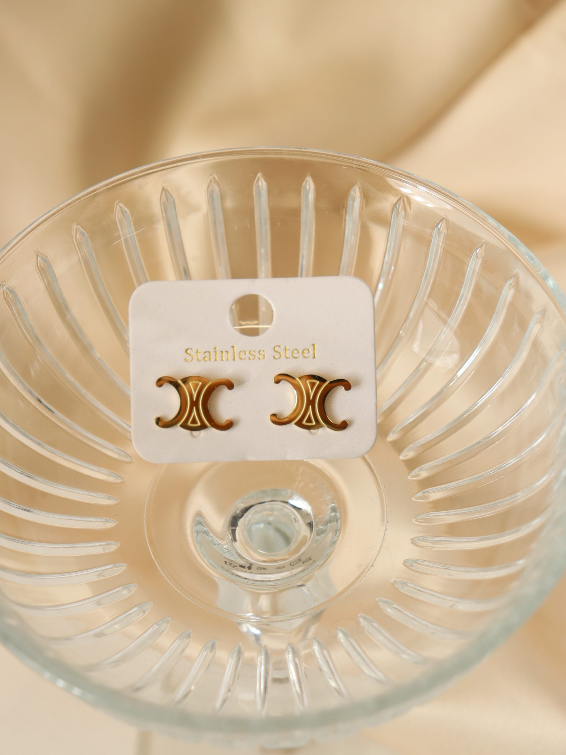 Zelta krāsas auskari ar gravējumu - 17135