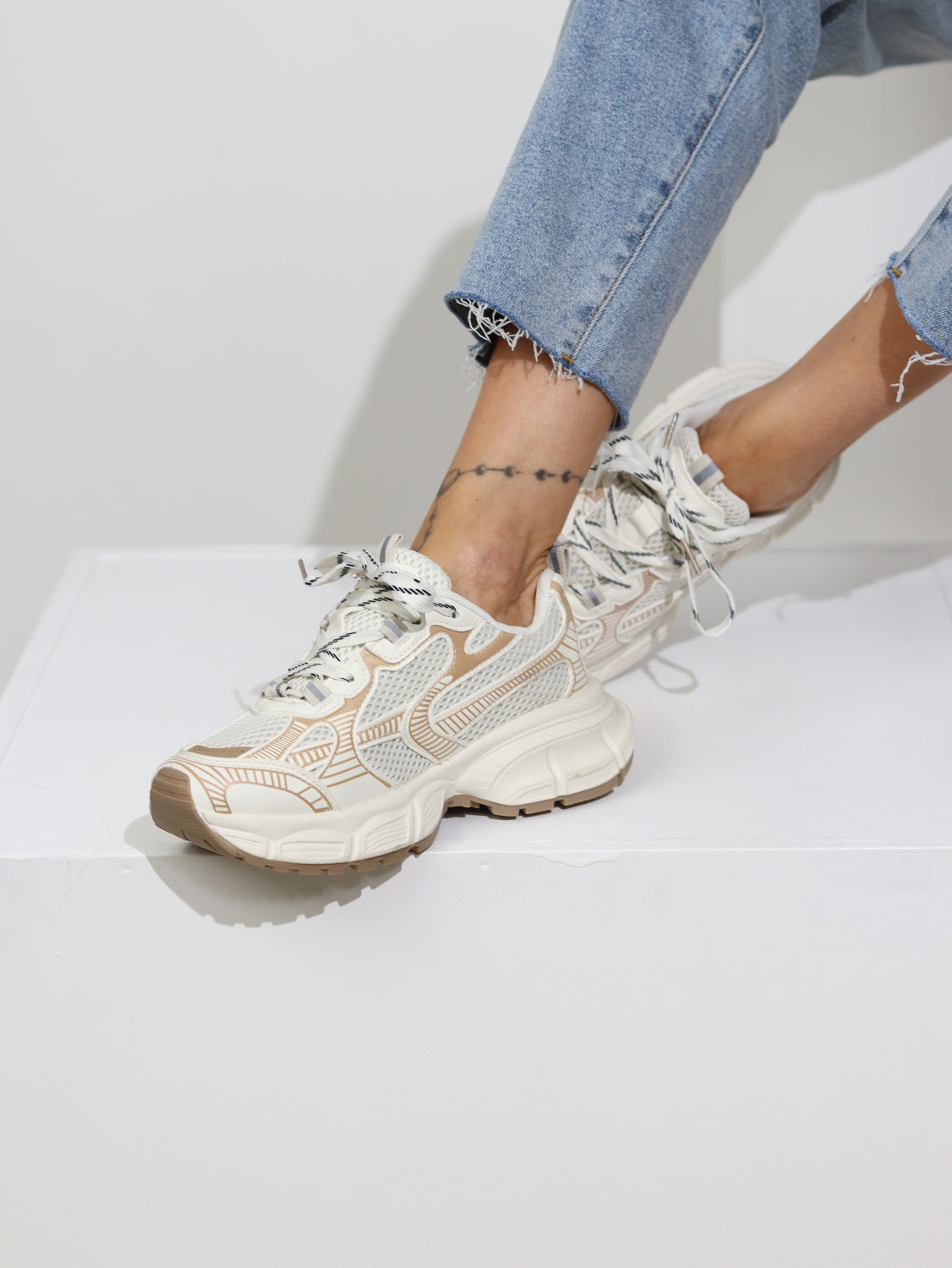 Balts+ brūns, sportiska stila apavi brīvam laikam - 15164