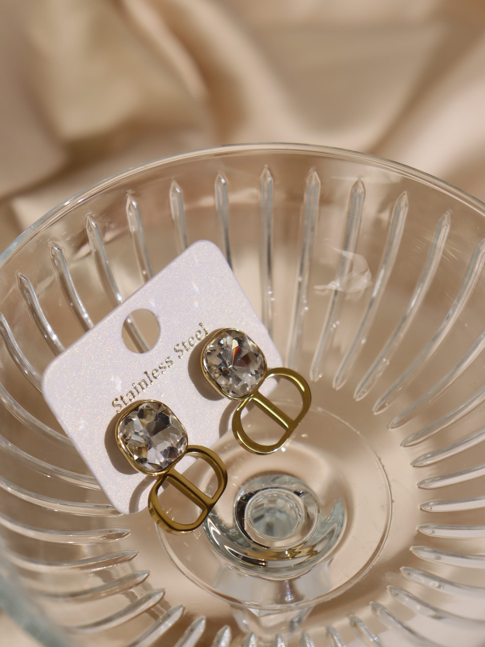 Sudraba, kvadrāta formas dimantiņu auskari ar zelta akcentu - 17141