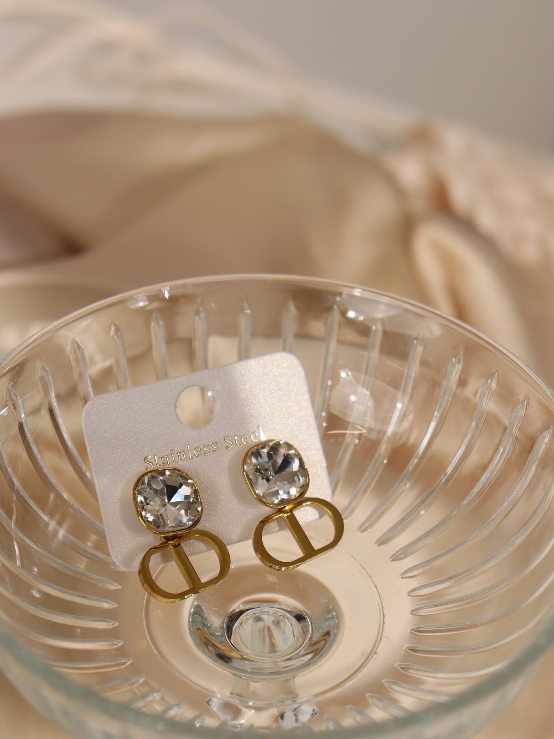 Sudraba, kvadrāta formas dimantiņu auskari ar zelta akcentu - 17141