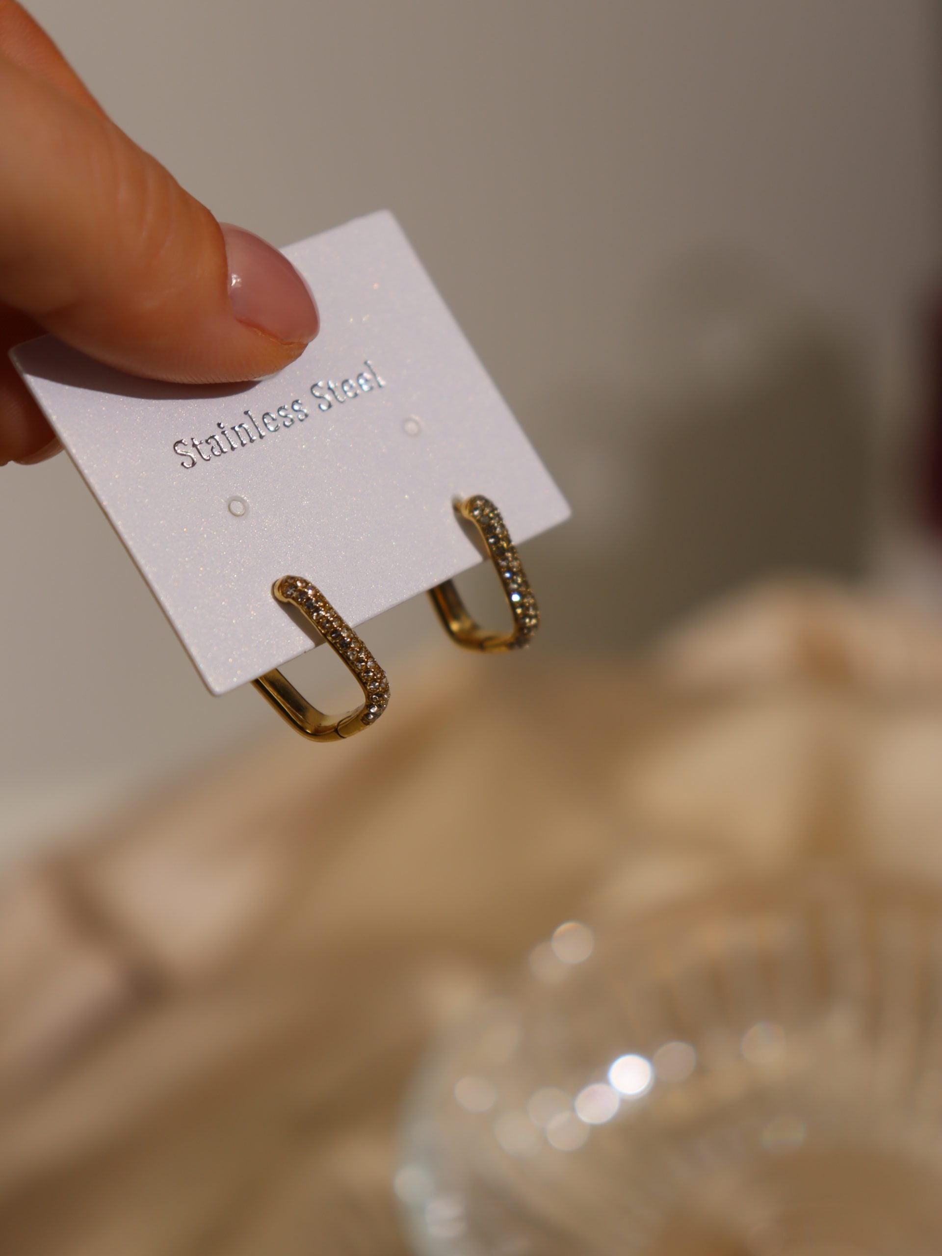 Zelta , kvadrāta forma auskari ar dimantiņiem - 17146