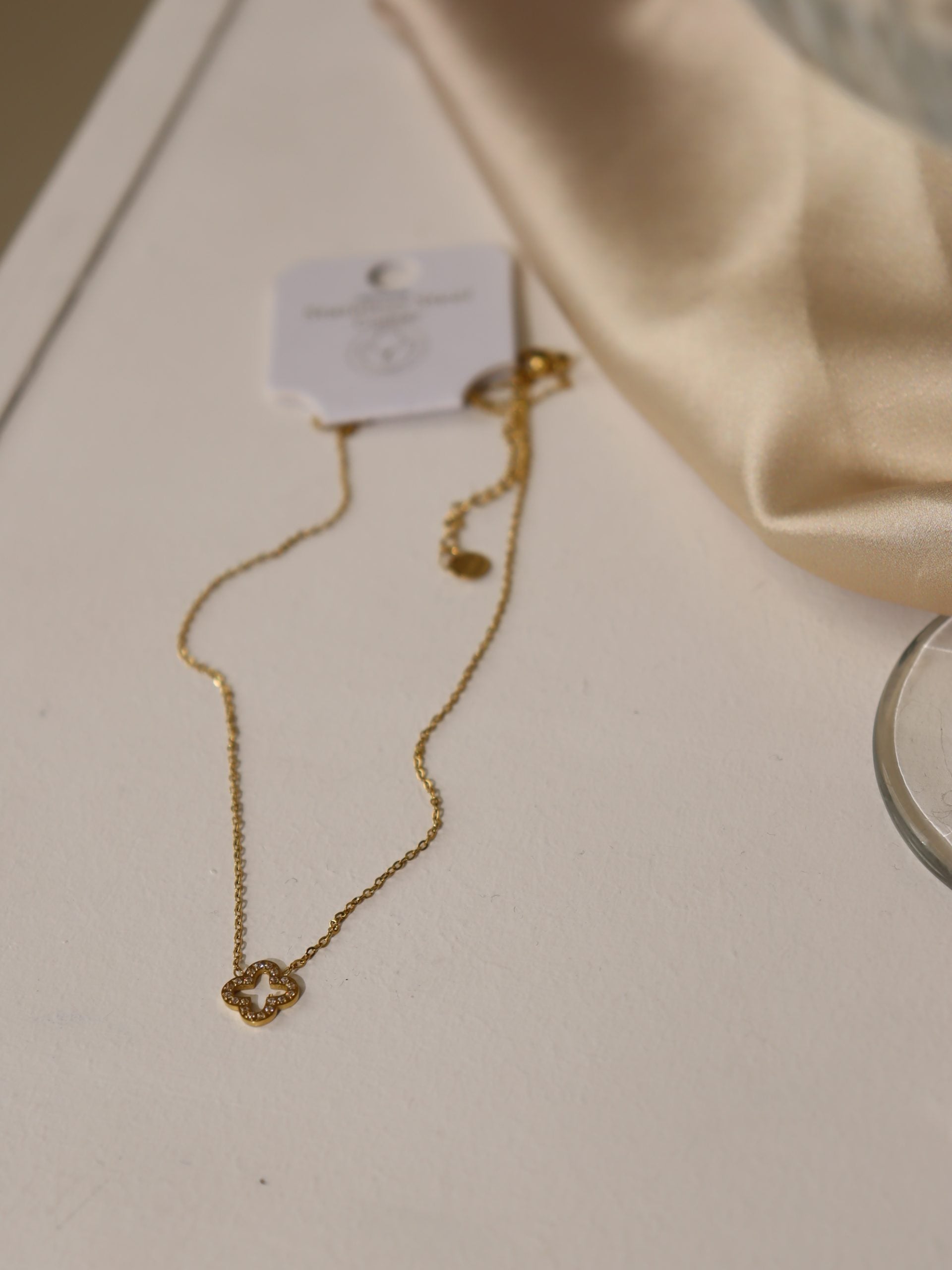 Zelta krāsas kaklarota "Klasika" - 17163