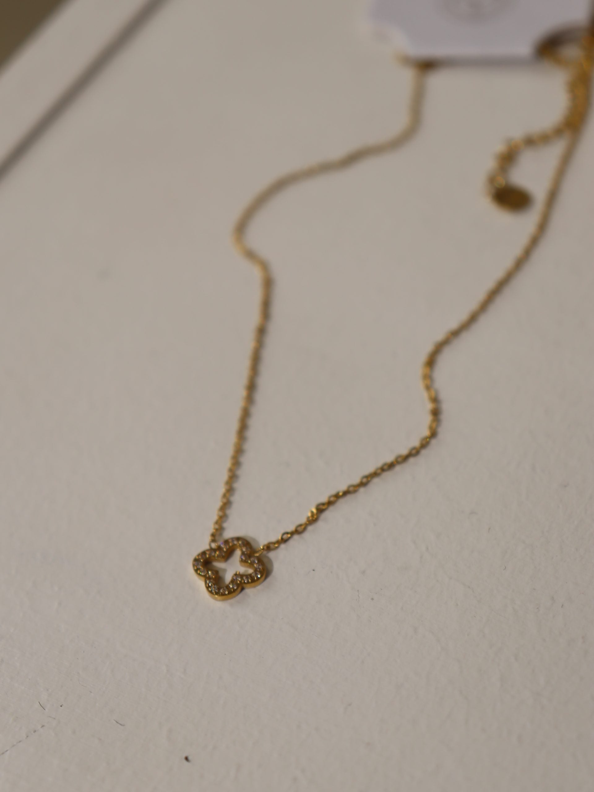 Zelta krāsas kaklarota "Klasika" - 17163