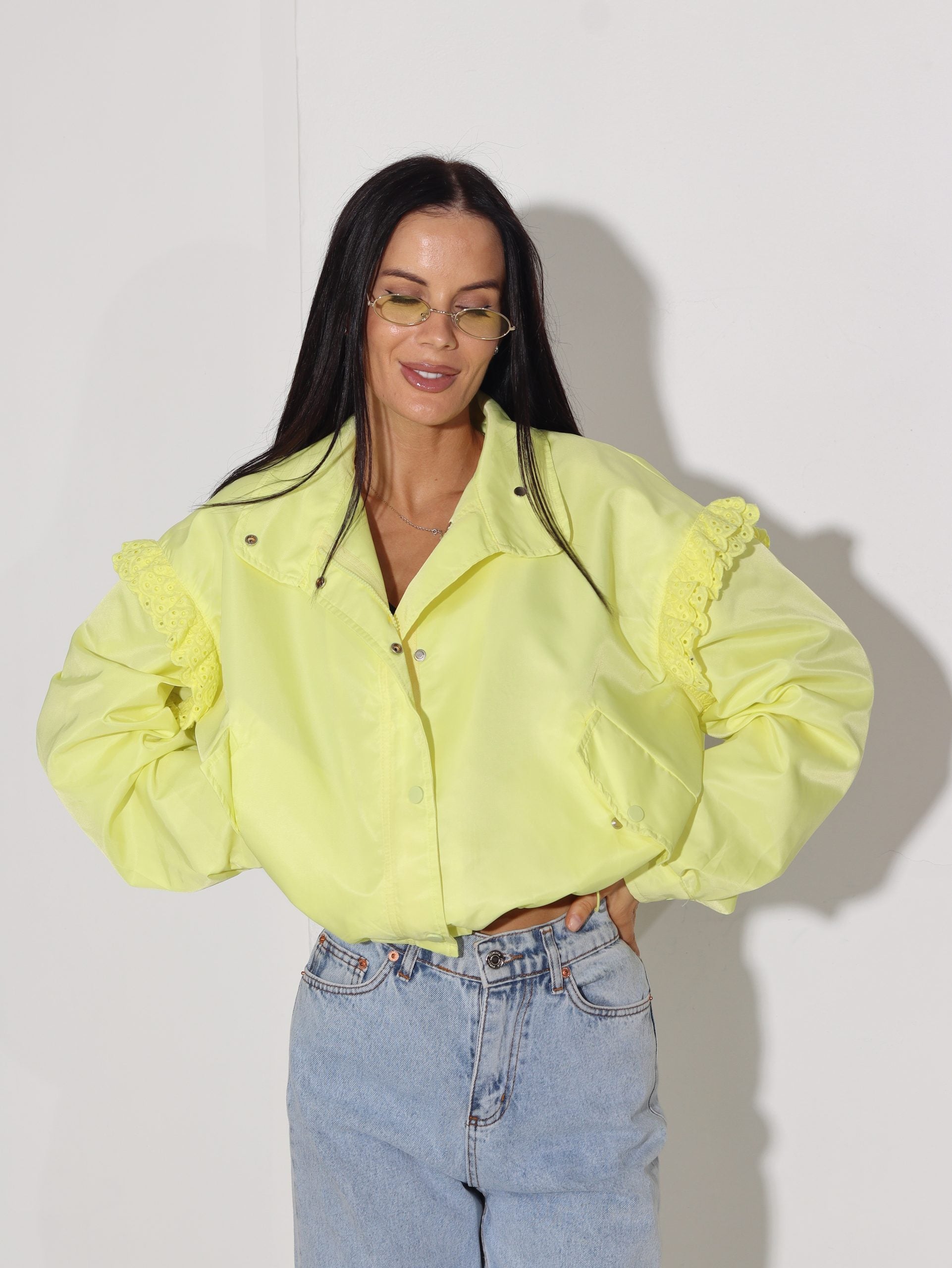 Neona dzeltena stilizēta virsjaka ar mežģīņu dekoru - 15837