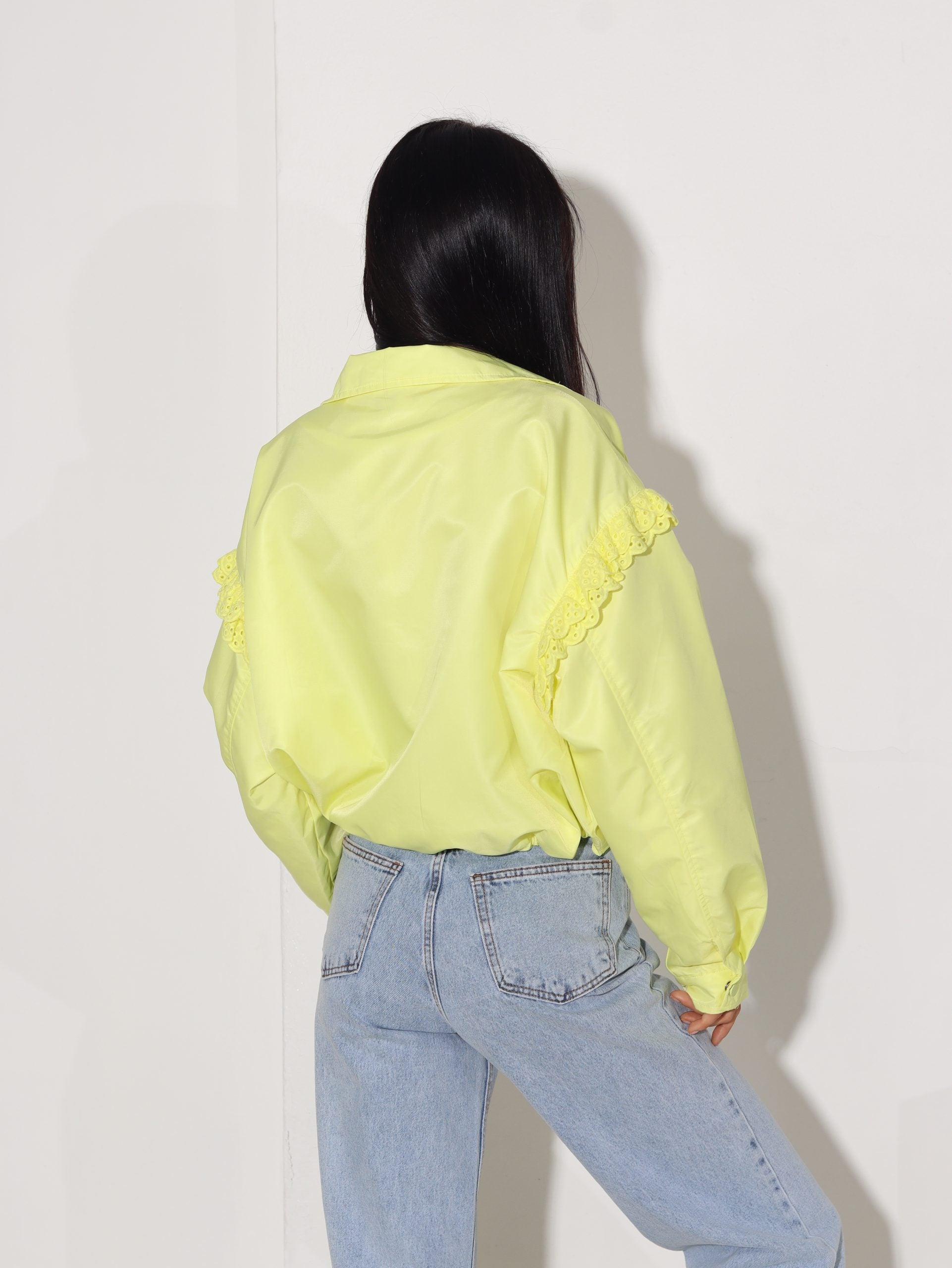 Neona dzeltena stilizēta virsjaka ar mežģīņu dekoru - 15837