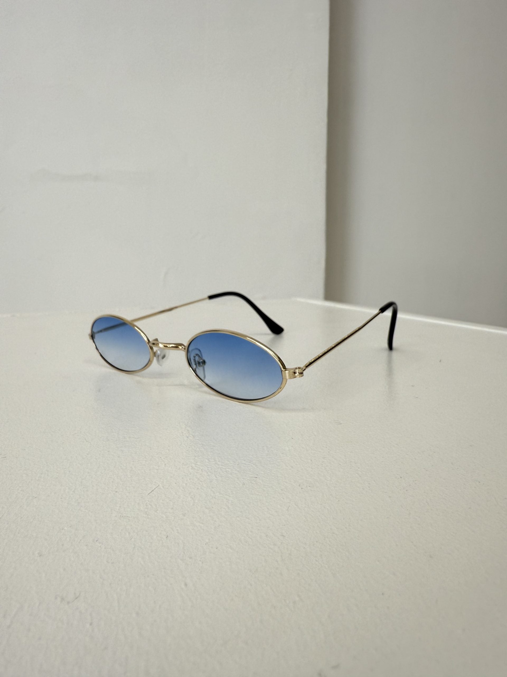 Zilas, smalki ovālas saulesbrilles - 15401