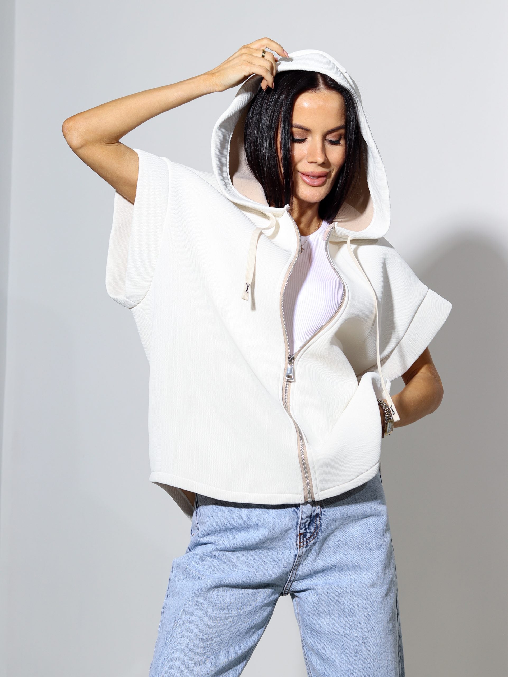 Balta neoprēna auduma veste ar kapuci - 14151