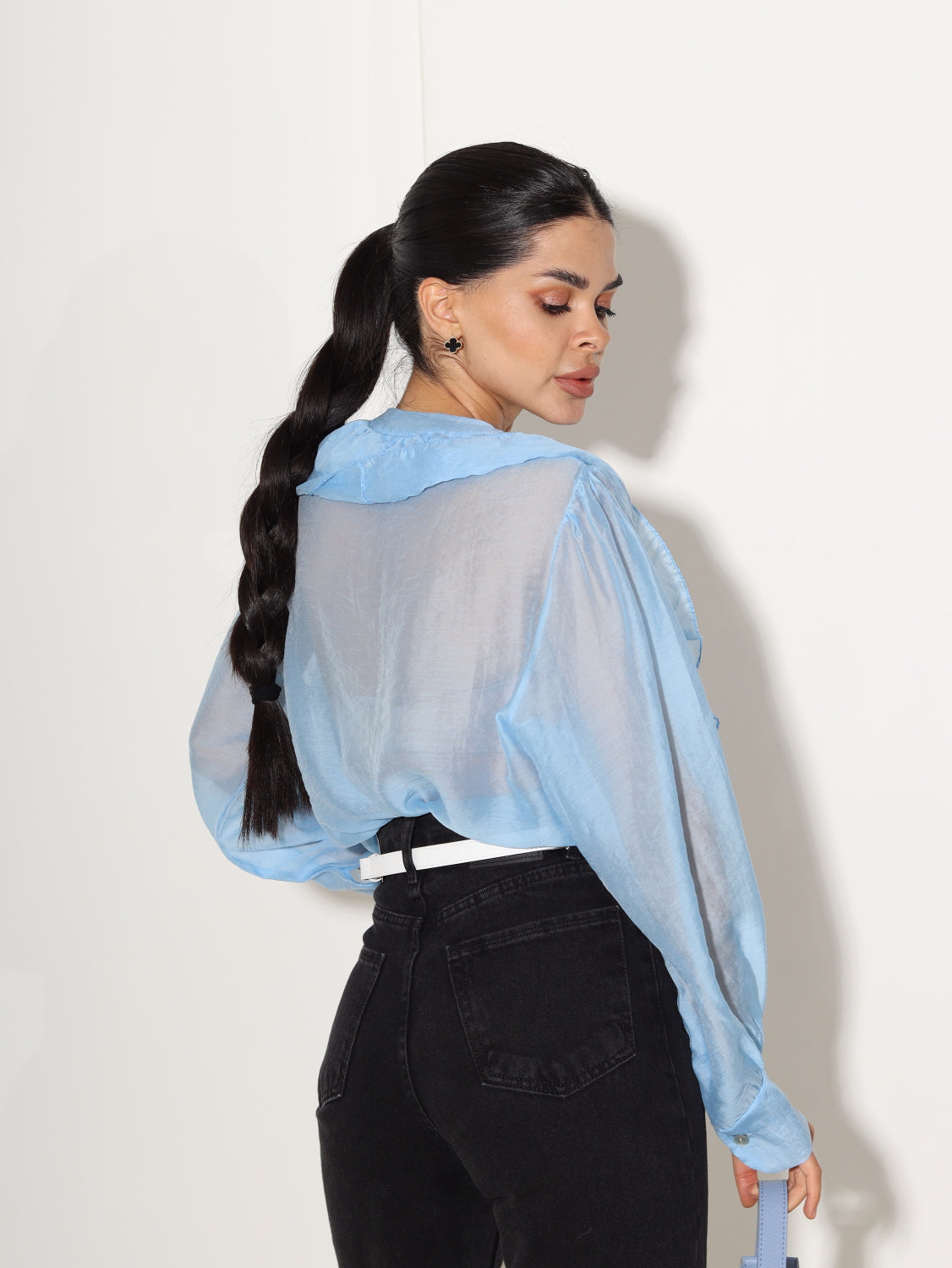 Zila sienama blūze ar rišiņu dekoltē zonā - 14631