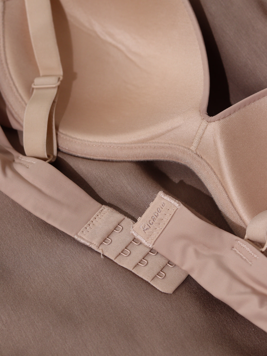 Bēšs krūšturis 'Ricabela' - 16277