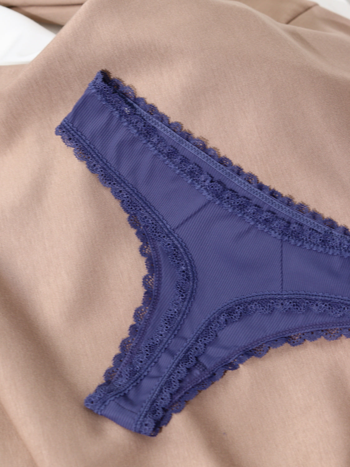 Zilas string biksītes ar mežģīņu maliņu - 16205