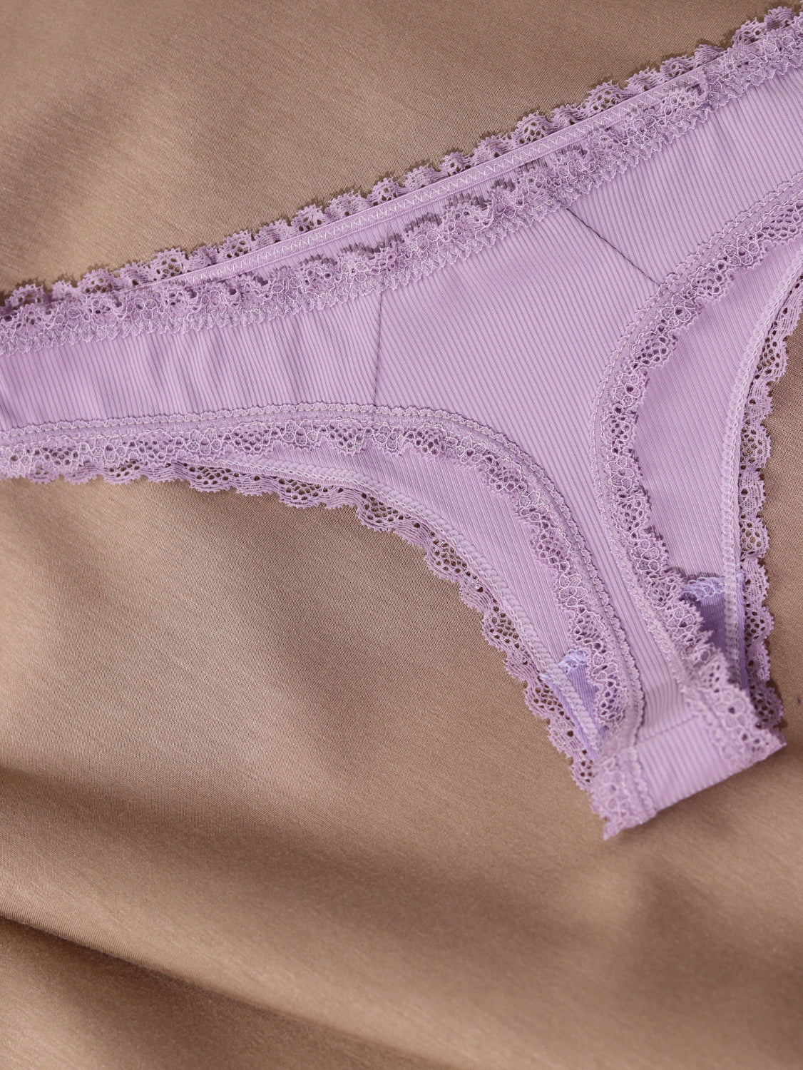 Violetas string biksītes ar mežģīņu maliņu - 16208