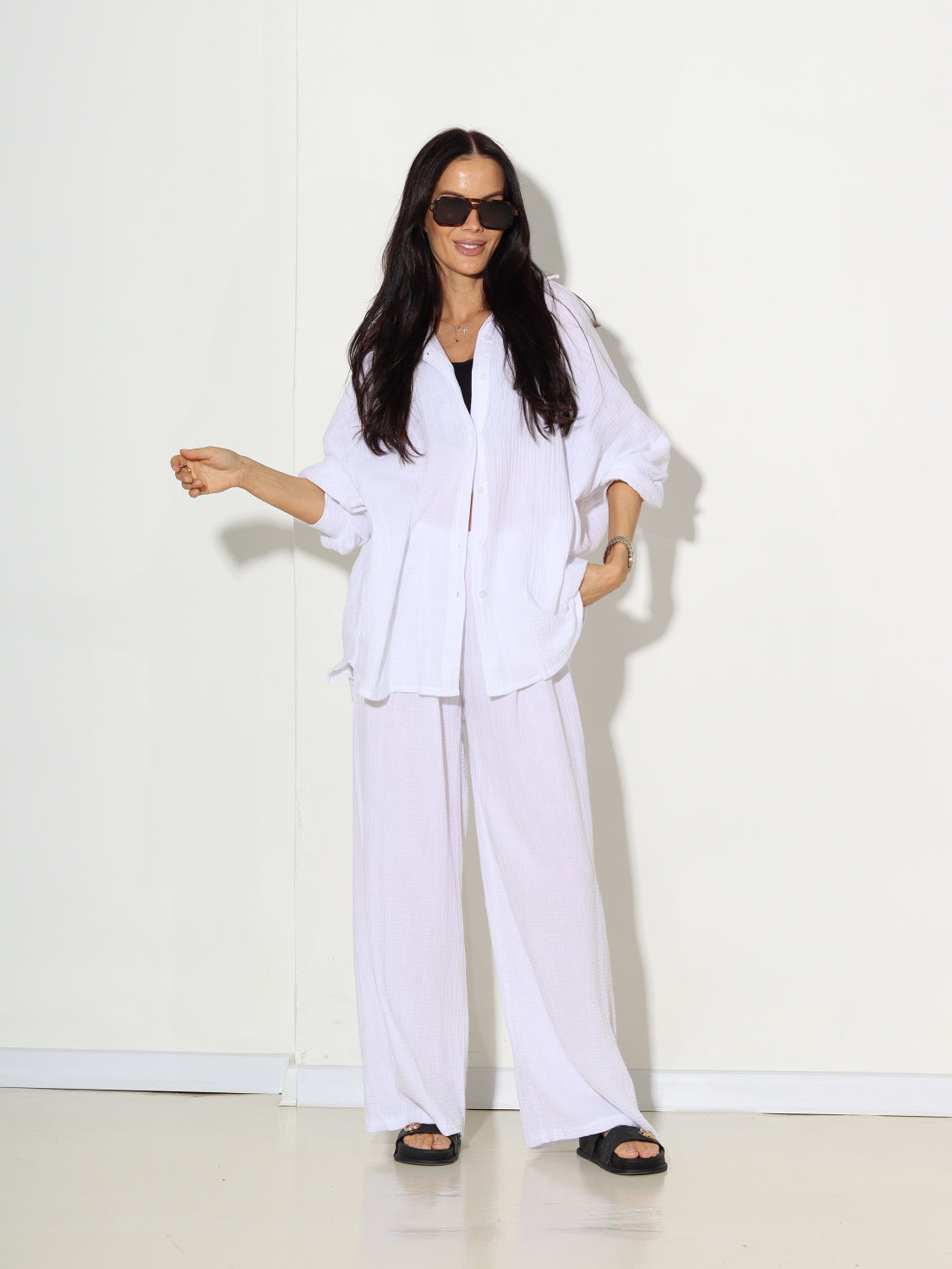 Balts,  brīva piegriezuma, muslīna auduma komplekts - 15460